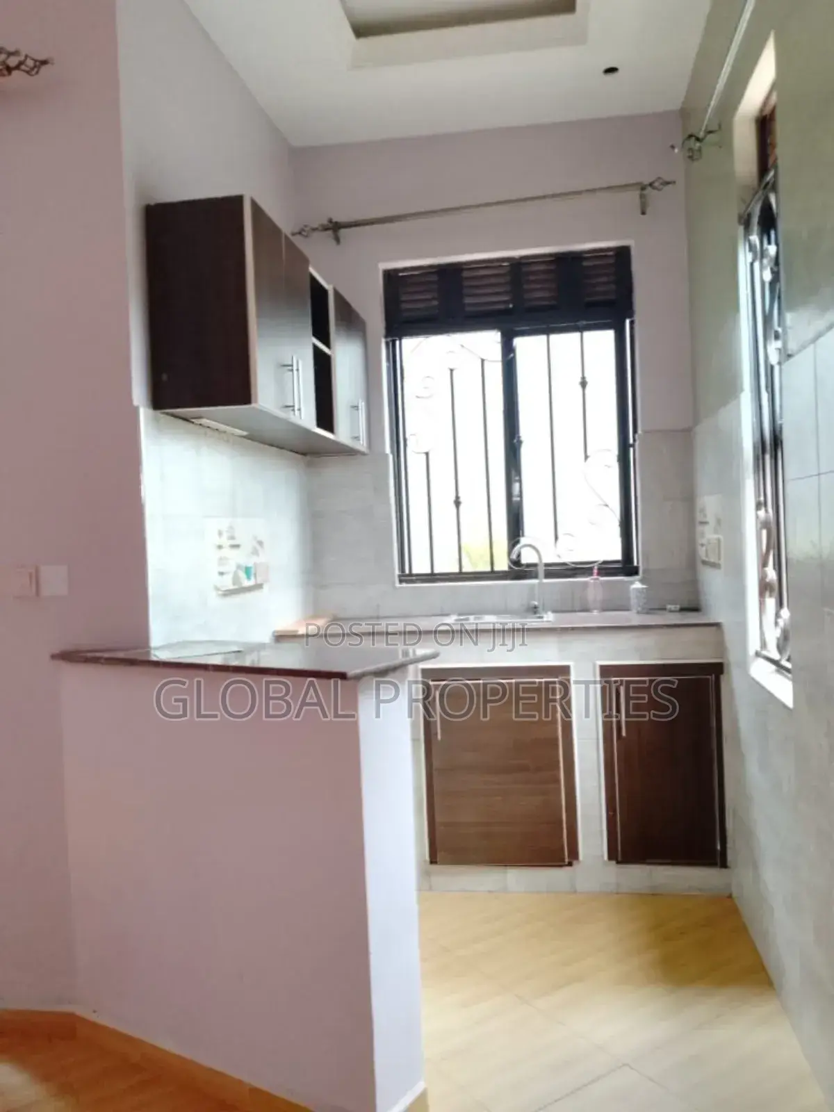 1bdrm Bungalow in Kira Bulindo Rd, Central Division for rent in Central Division
