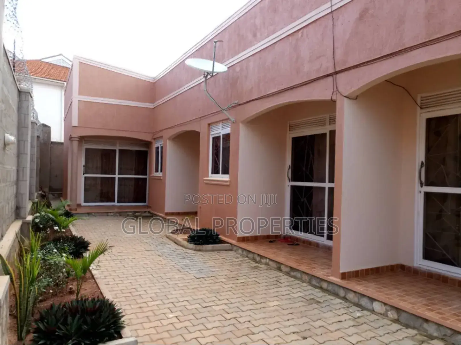 1bdrm Bungalow in Bweyogerere, Central Division for rent in Central Division