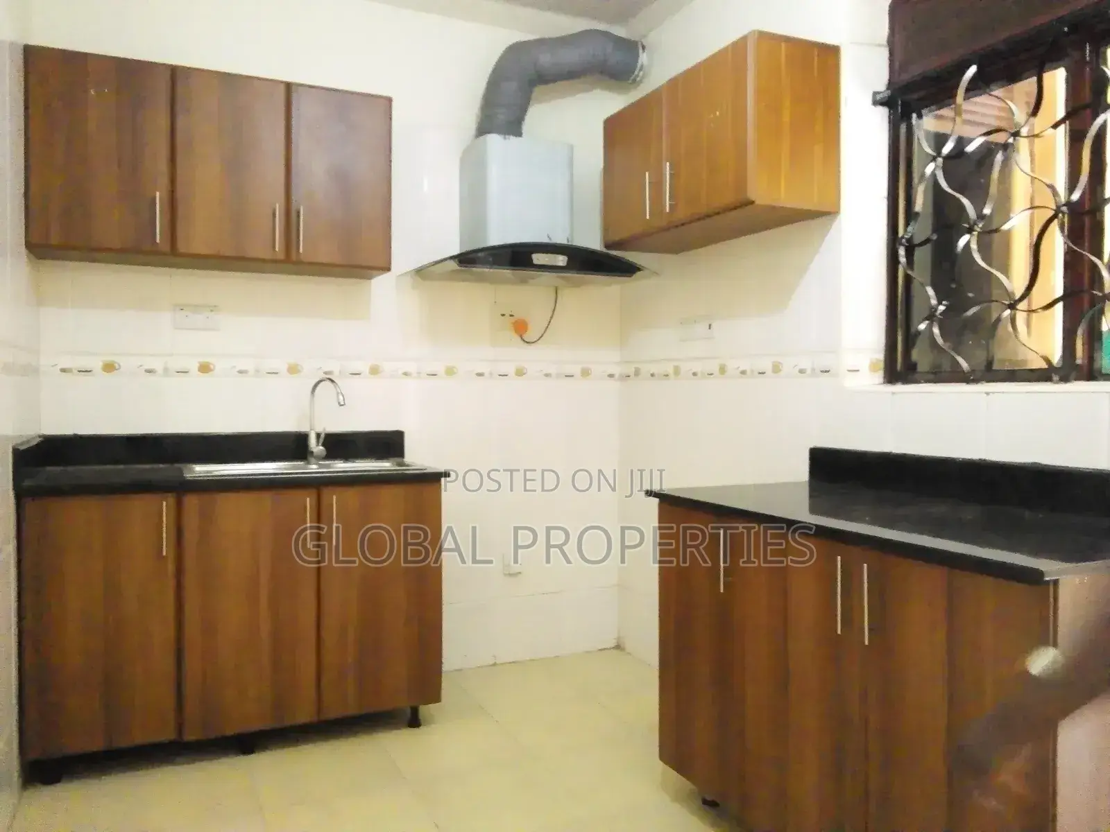 1bdrm Bungalow in Kira Bulindo Rd, Central Division for rent in Central Division
