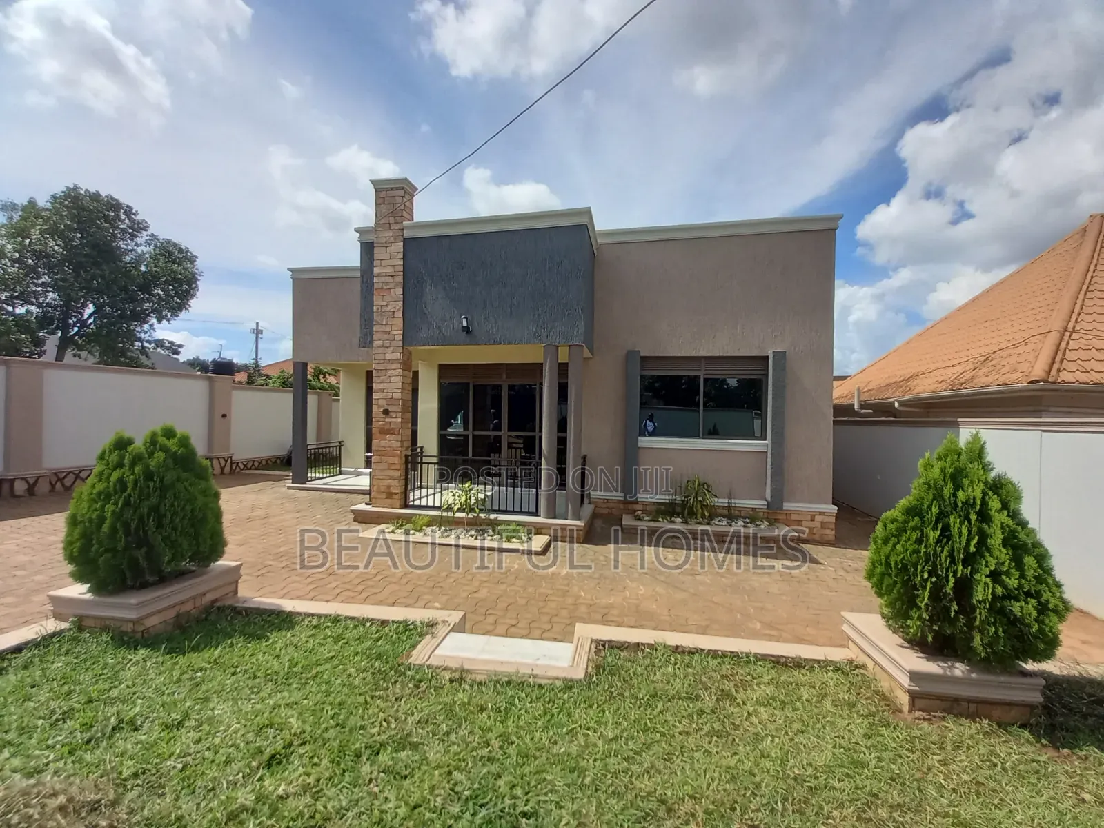 Furnished 4bdrm Bungalow in Kira for sale in Kira