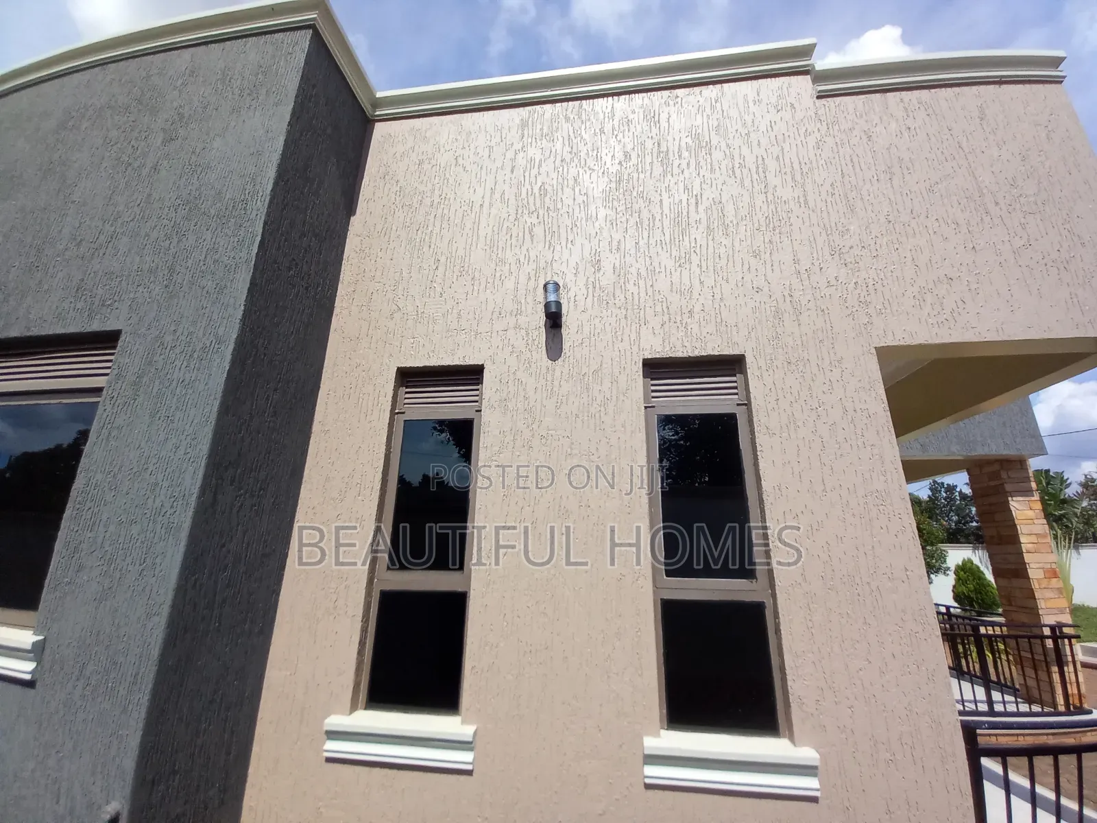 Furnished 4bdrm Bungalow in Kira for sale in Kira