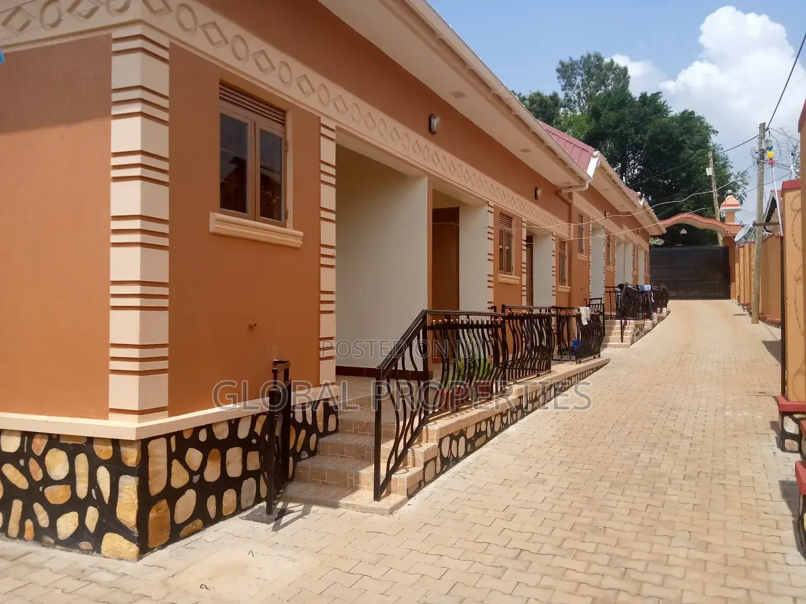 1bdrm Bungalow in Bweyogerere, Central Division for rent in Central Division