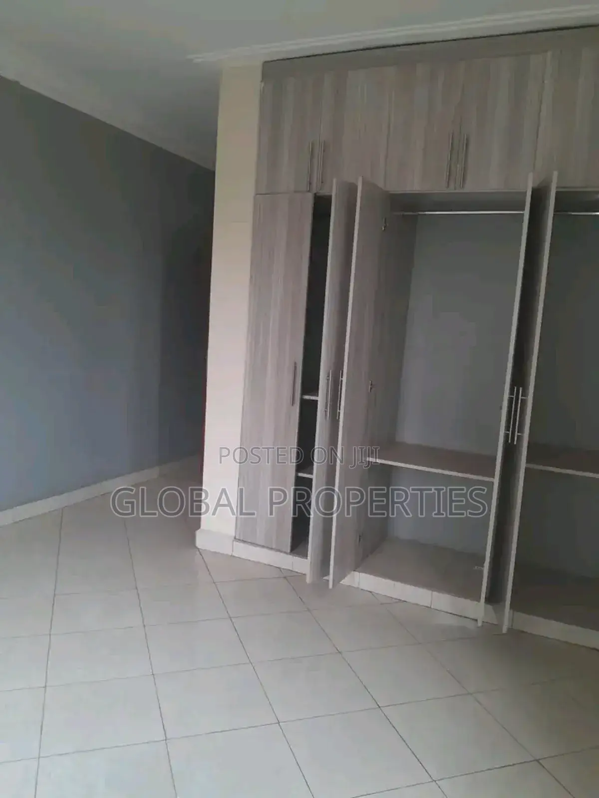 3bdrm Apartment in Nsawo Estate, Central Division for rent in Central Division