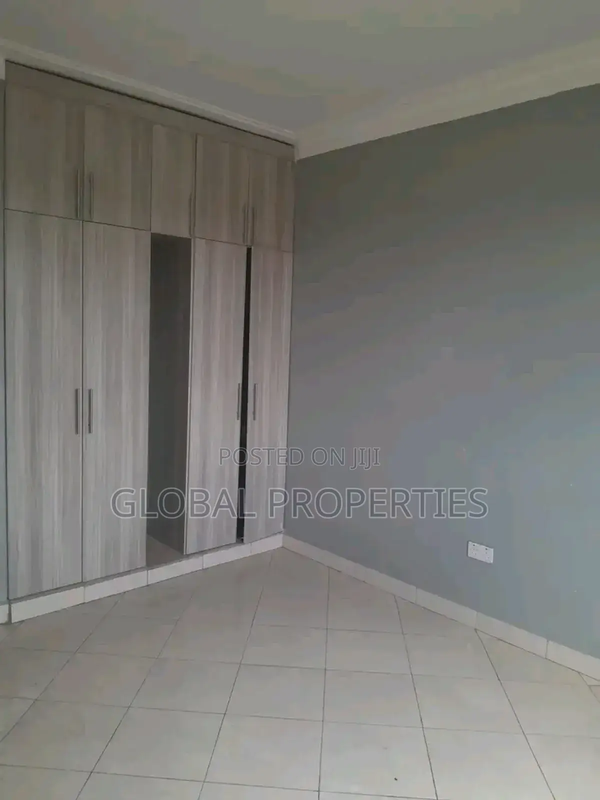 3bdrm Apartment in Nsawo Estate, Central Division for rent in Central Division