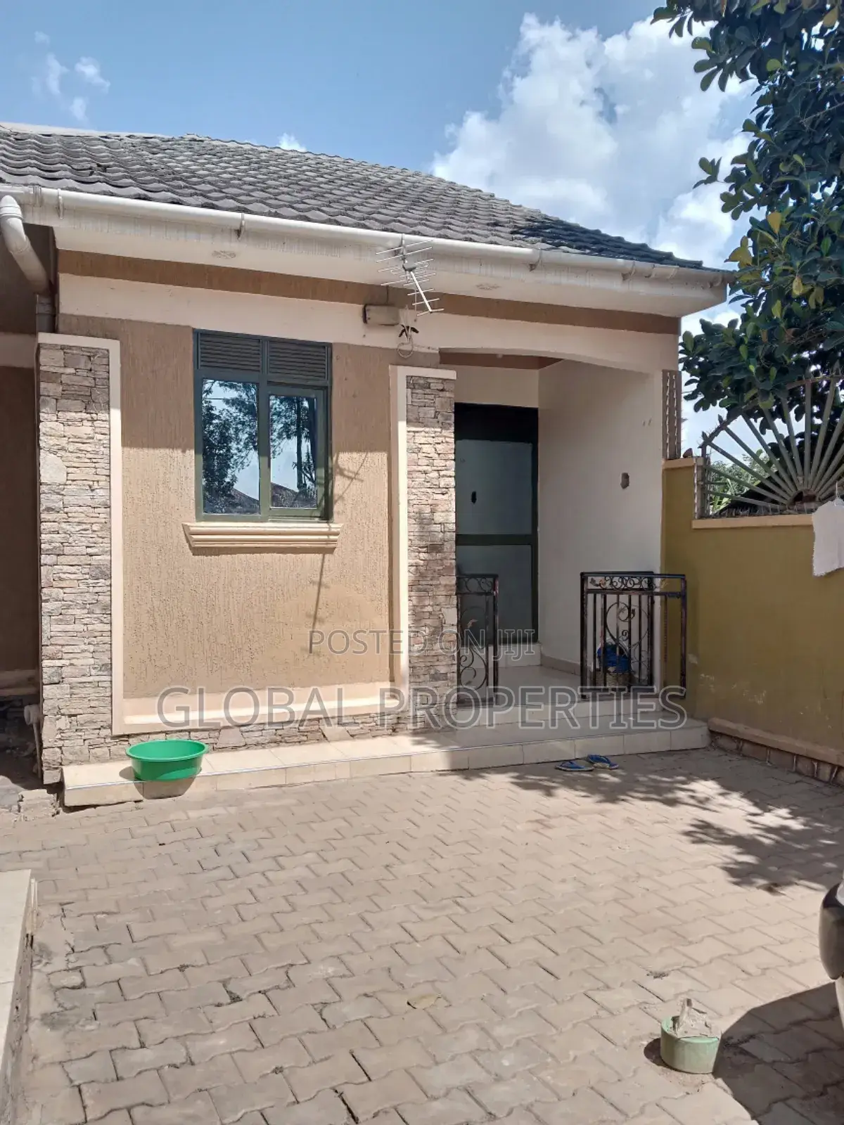 1bdrm Bungalow in Bweyogerere, Central Division for rent in Central Division
