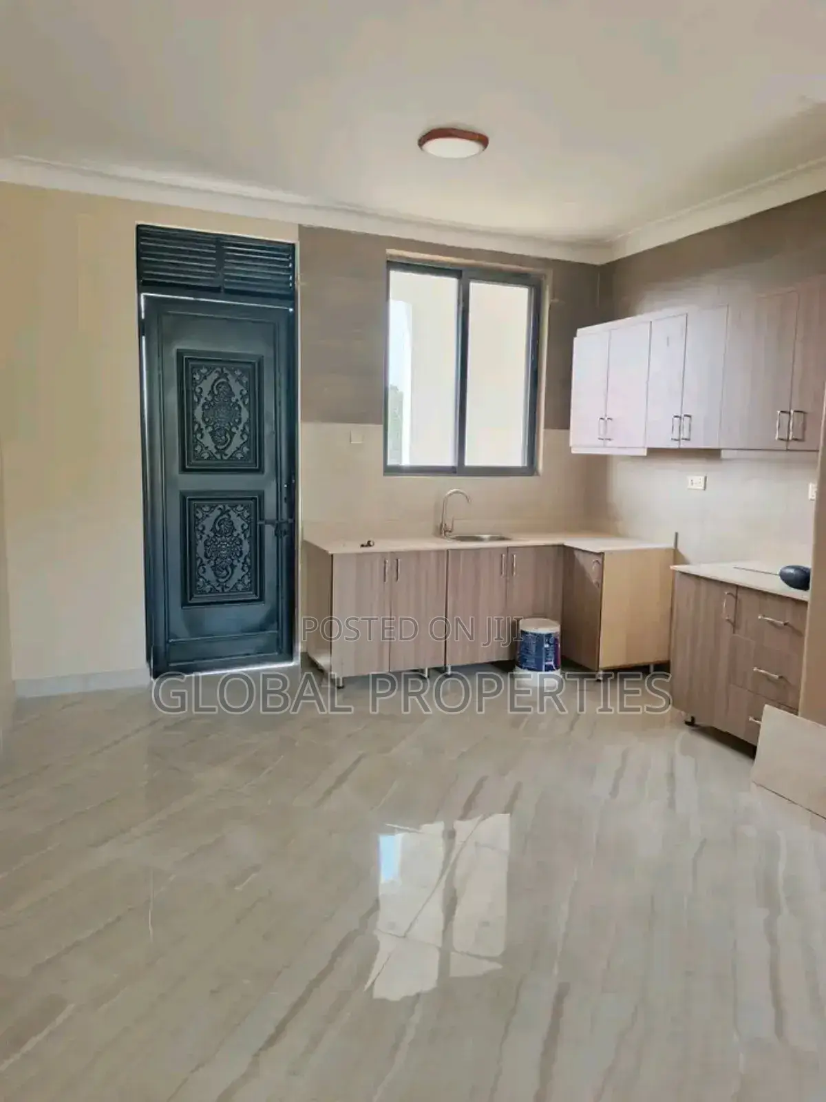 2bdrm Apartment in Kyambongo Kireka Rd, Central Division for rent in Central Division