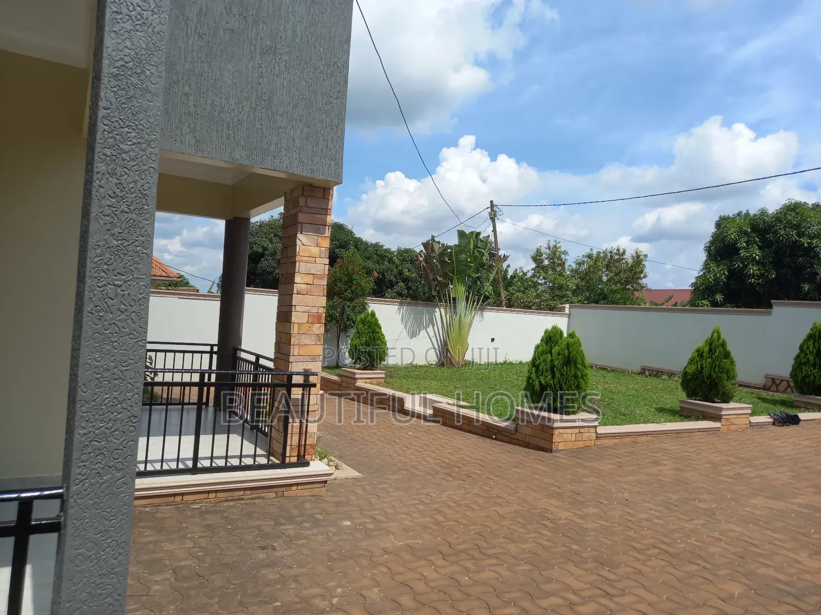 Furnished 4bdrm House in Kira for sale in Kira