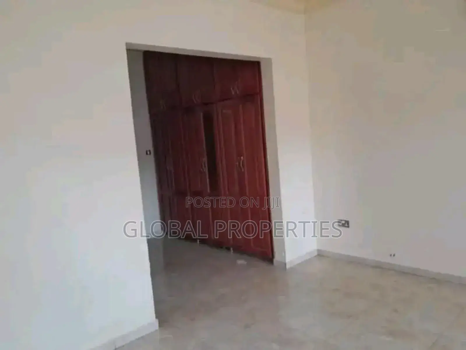 3bdrm Apartment in Nsawo Estate, Central Division for rent in Central Division