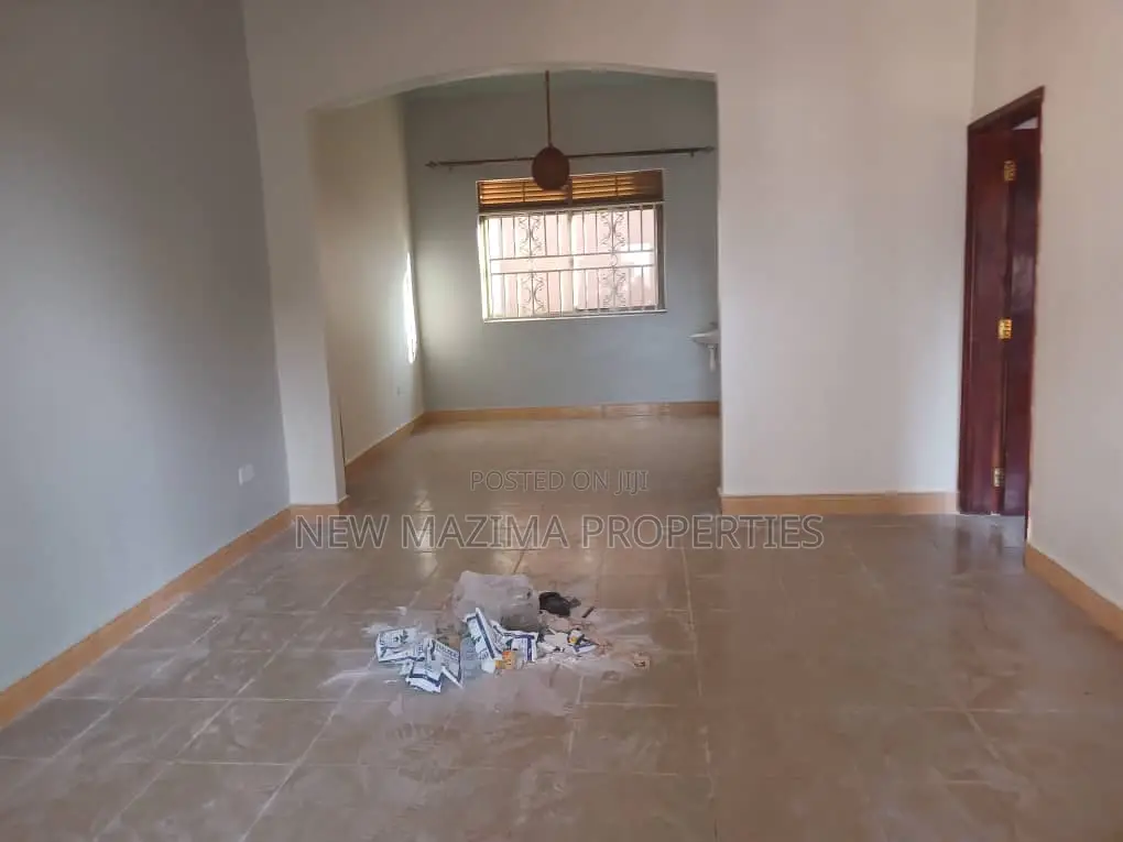 3bdrm Bungalow in Makindye Kizungu, Division A for rent in Division A