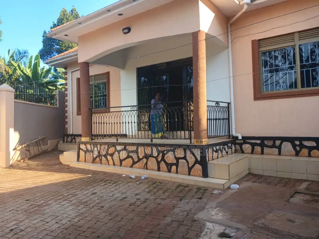3bdrm Bungalow in Makindye Kizungu, Division A for rent in Division A