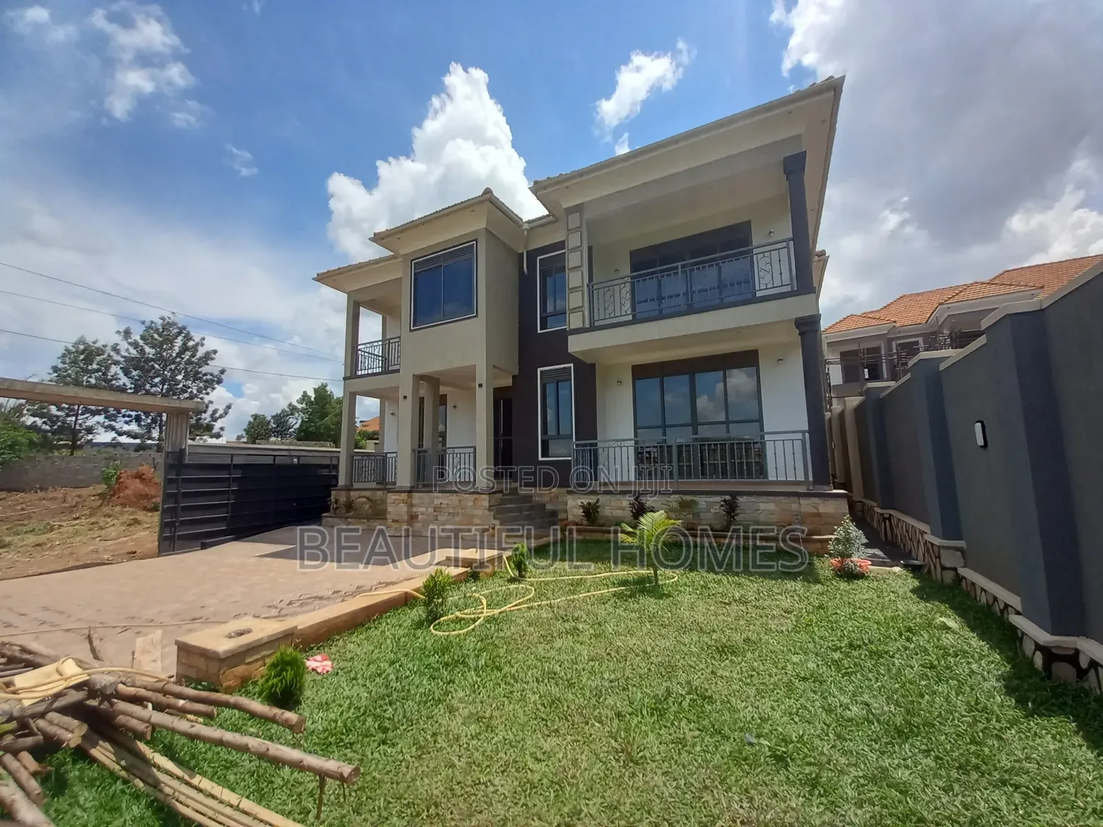 Furnished 6bdrm Mansion in Kira Town, Central Division for sale in Central Division