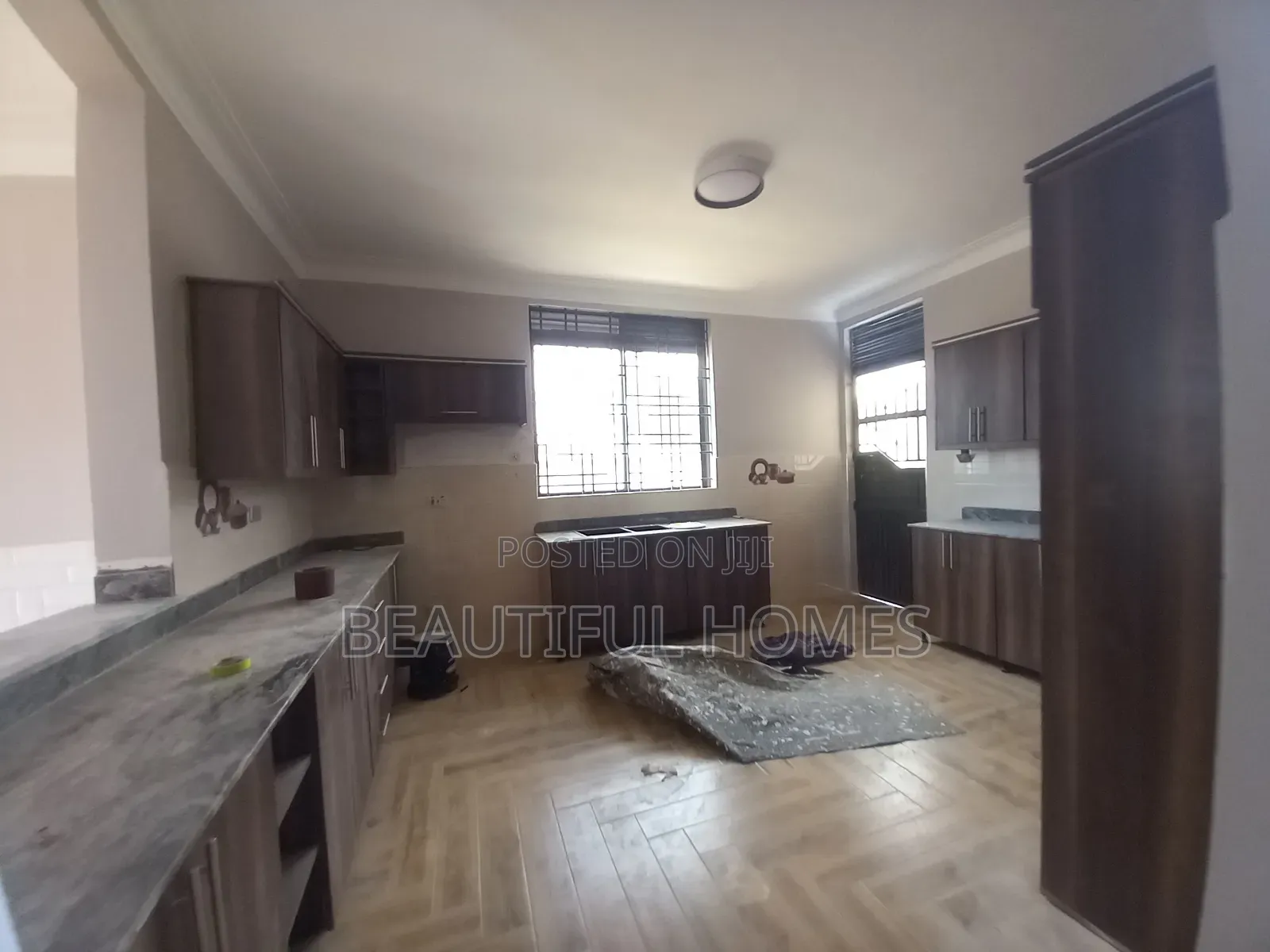 Furnished 6bdrm Duplex in Kira, Central Division for sale in Central Division