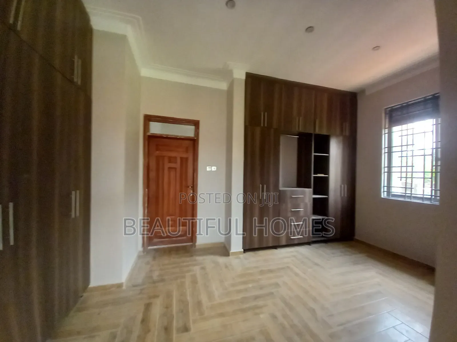 Furnished 6bdrm Duplex in Kira, Central Division for sale in Central Division