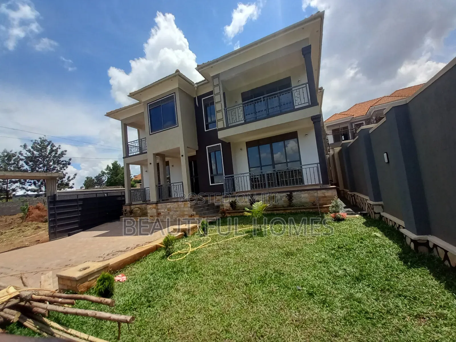 Furnished 6bdrm House in Kira Corporate, Central Division for sale in Central Division