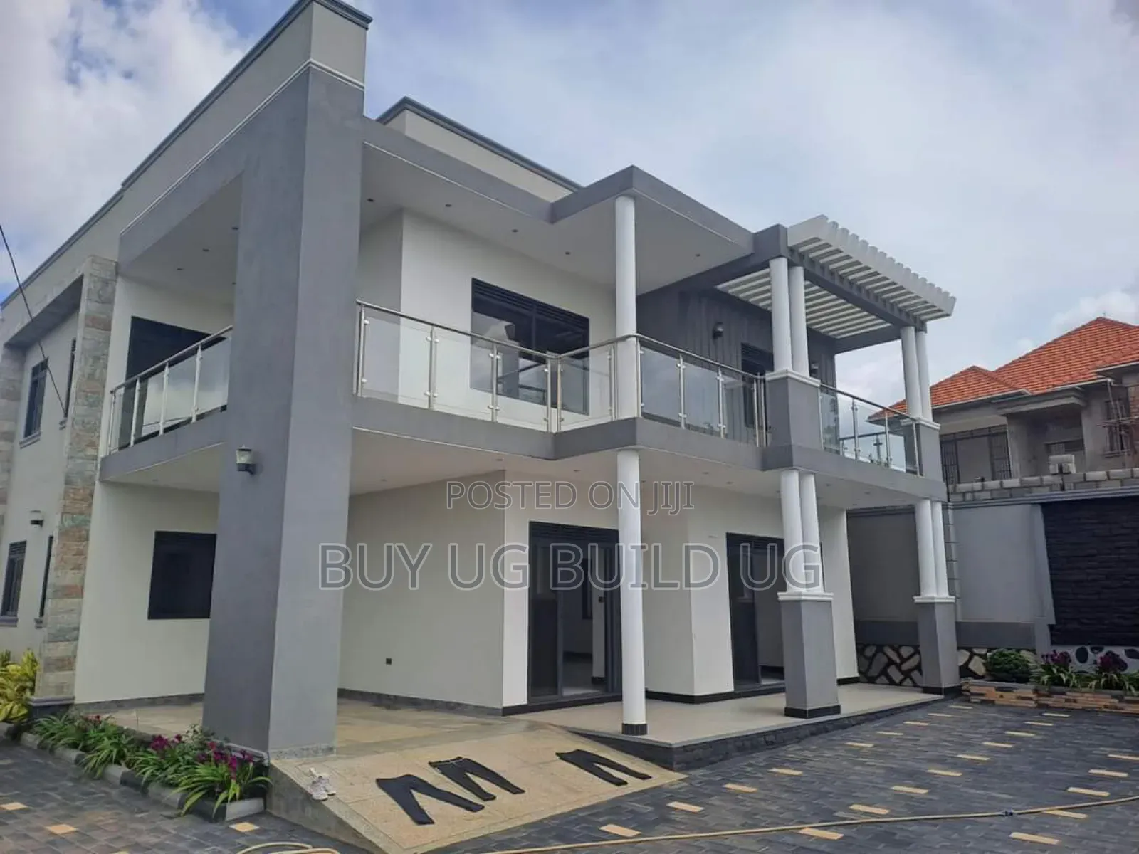 5bdrm Duplex in Kira Nsasa for sale in Kira