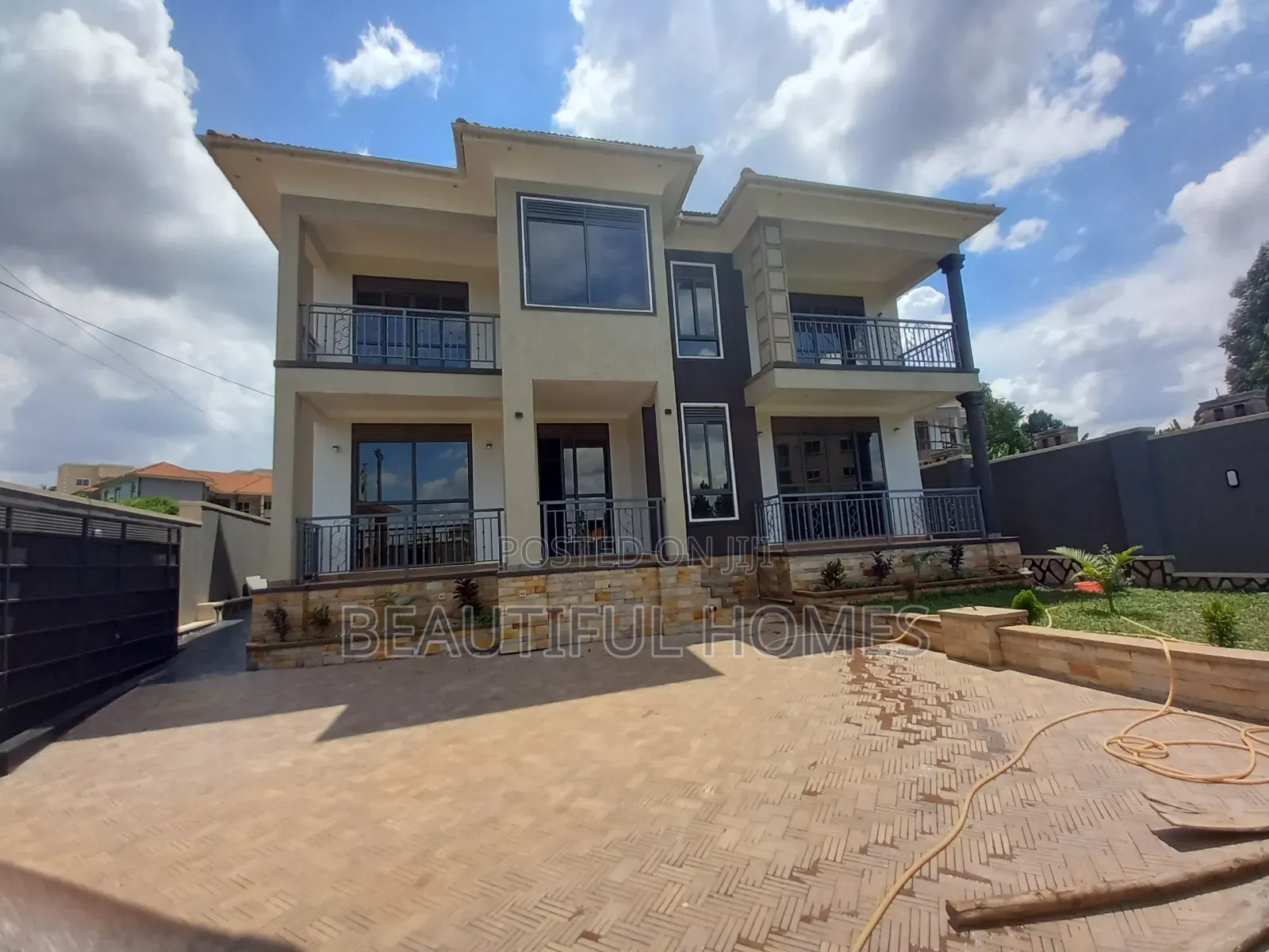 Furnished 6bdrm Mansion in Kira for sale in Kira
