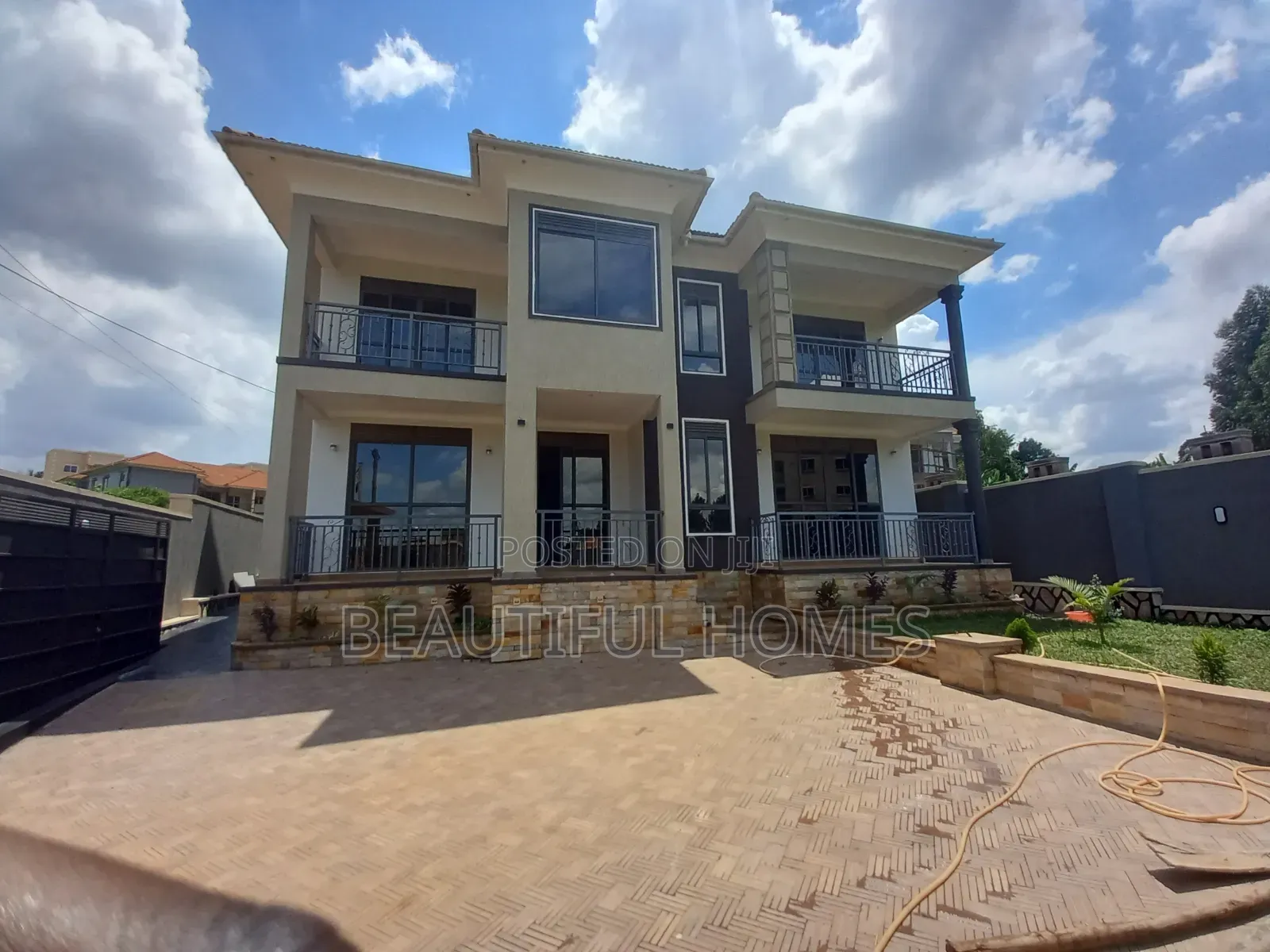 Furnished 6bdrm Mansion in Kira for sale in Kira