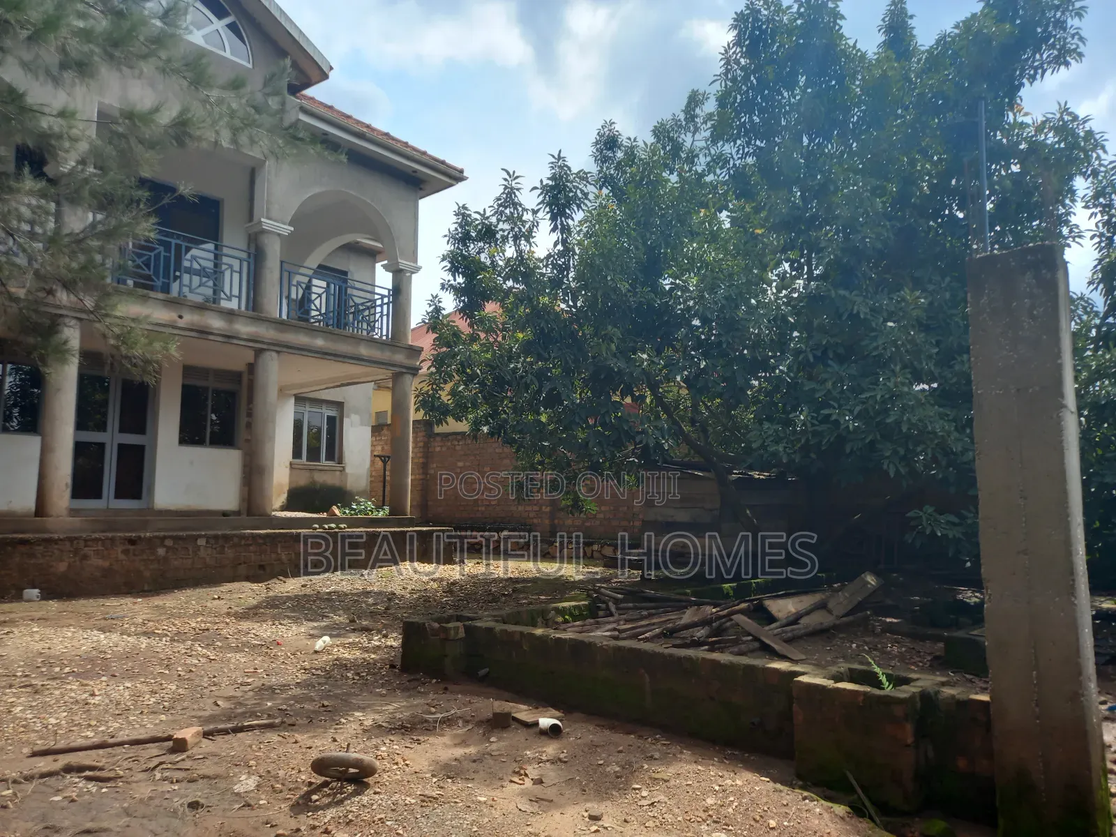 Furnished 5bdrm House in Kira for sale in Kira