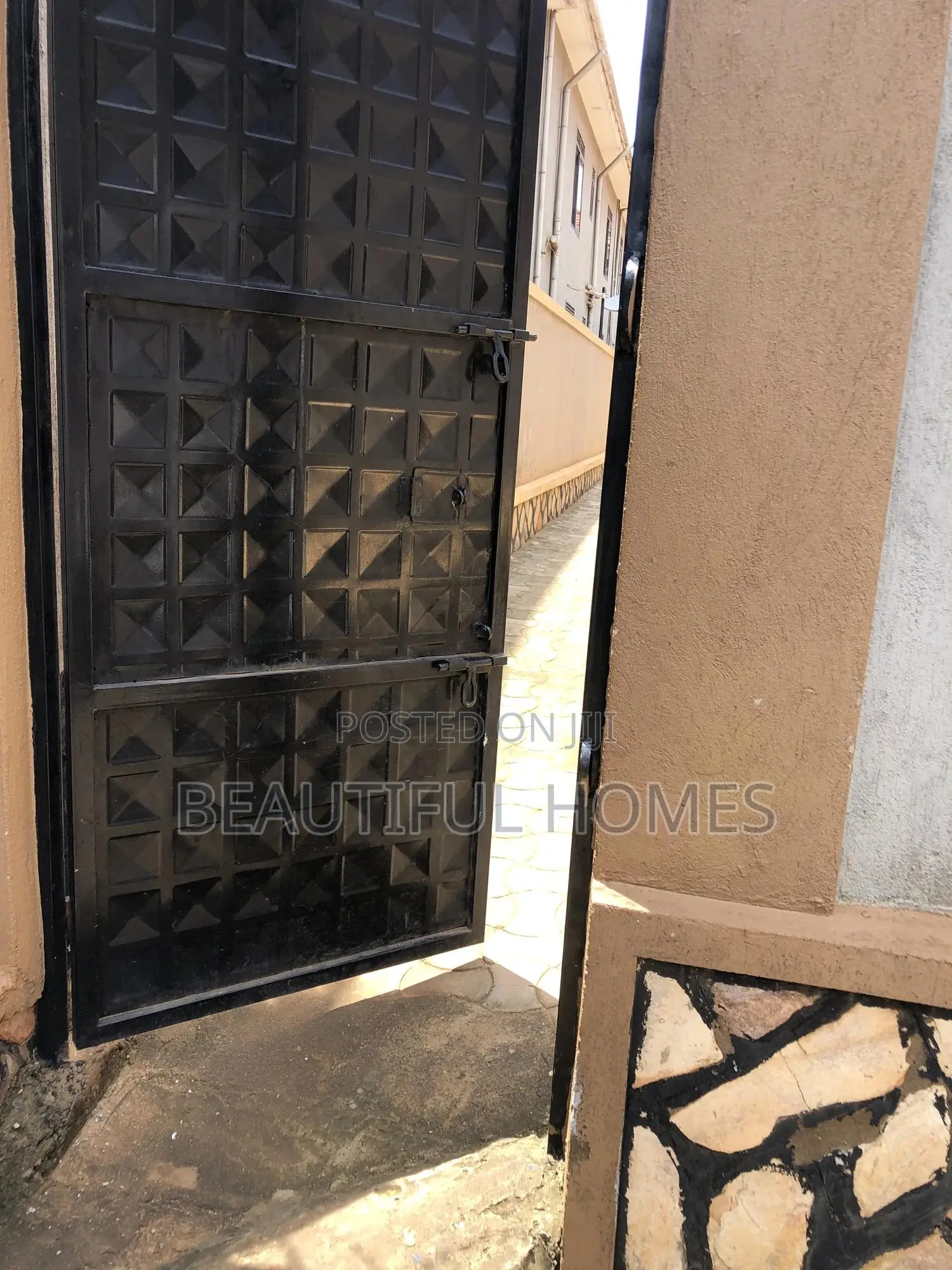 Furnished 2bdrm Apartment in Kira, Central Division for sale in Central Division