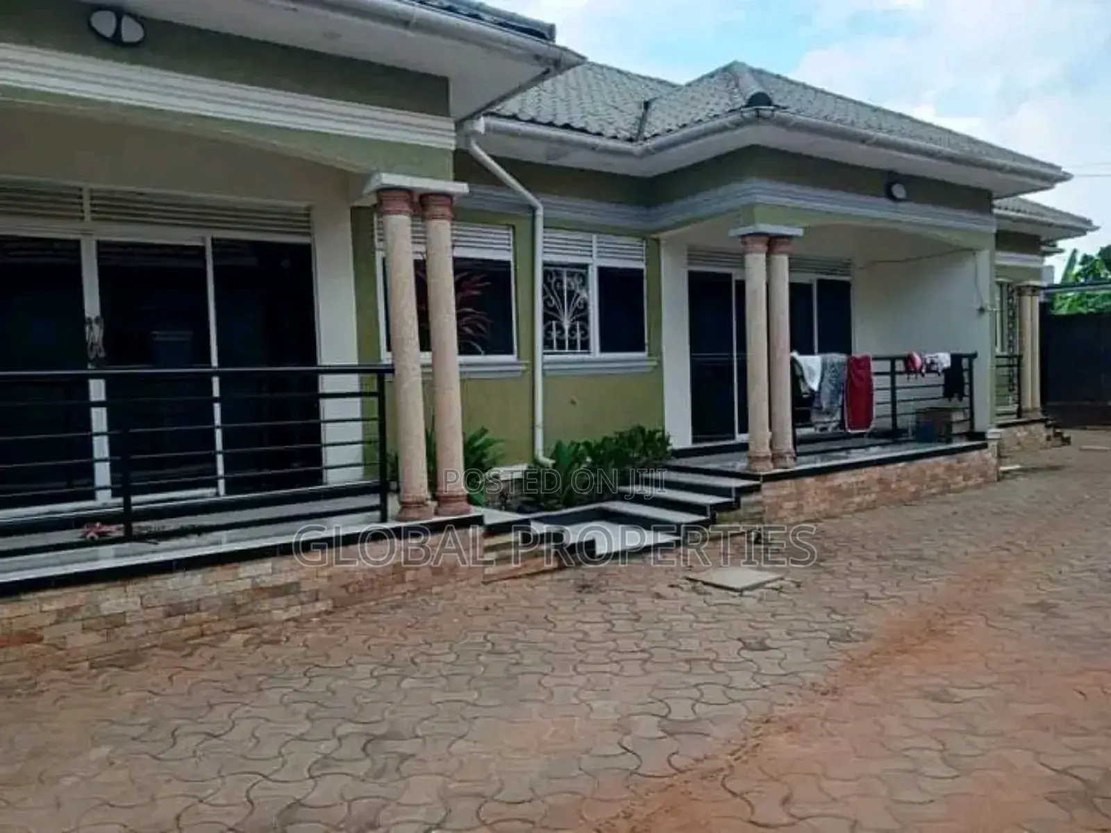 1bdrm Bungalow in Kira Estate, Central Division for rent in Central Division