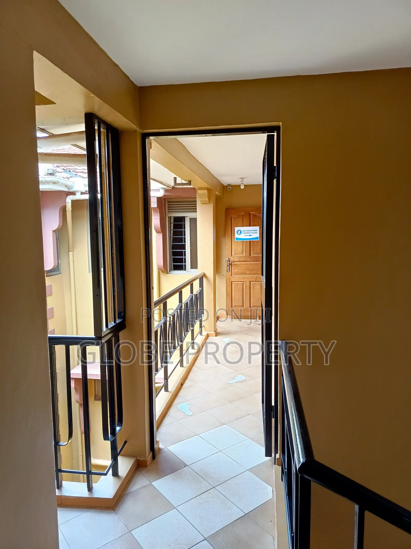 Office House for Rent in Central Division