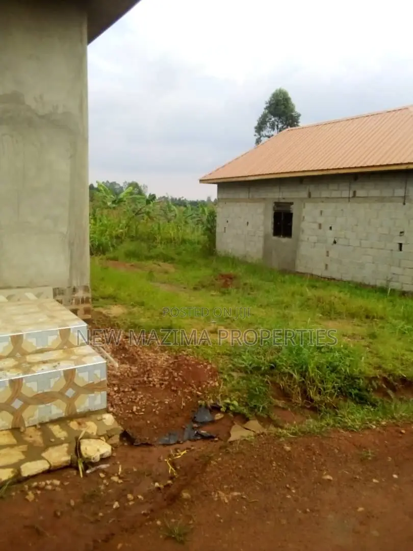 Very Beautiful Plot on Quicksale in Nsangi Town at Gd Prices in Division A