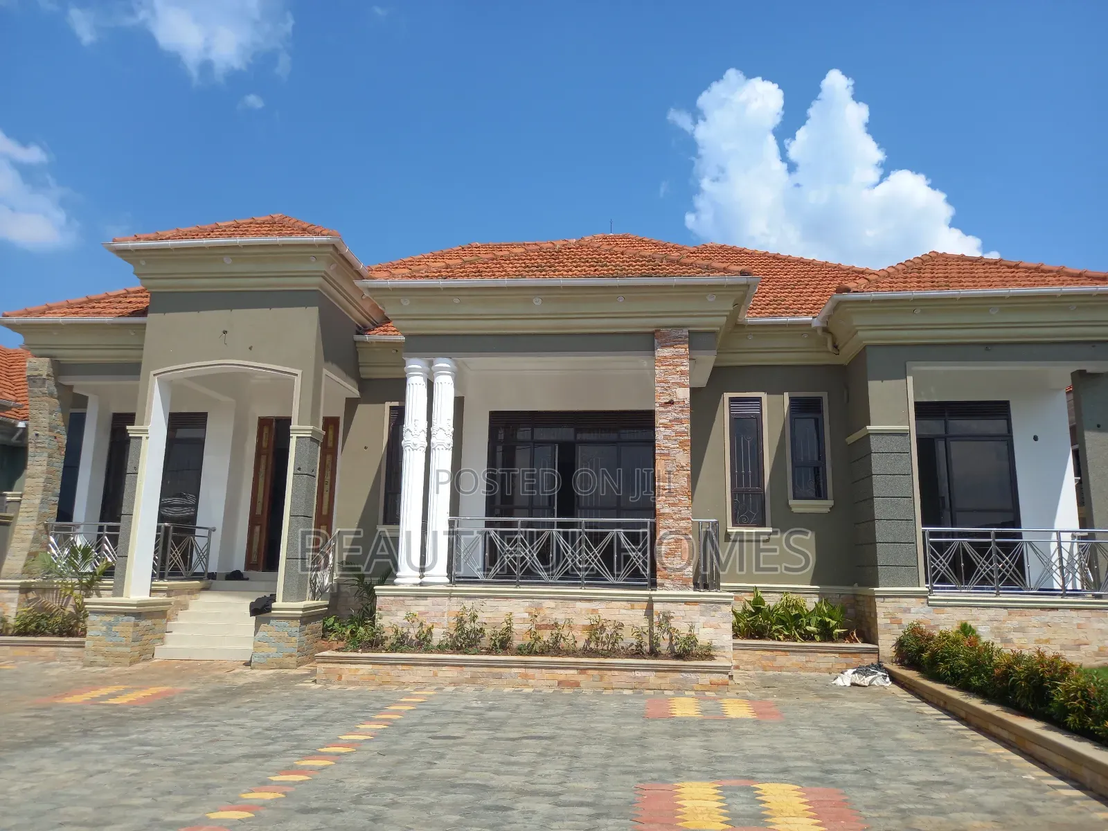Furnished 5bdrm Bungalow in Kira for sale in Kira