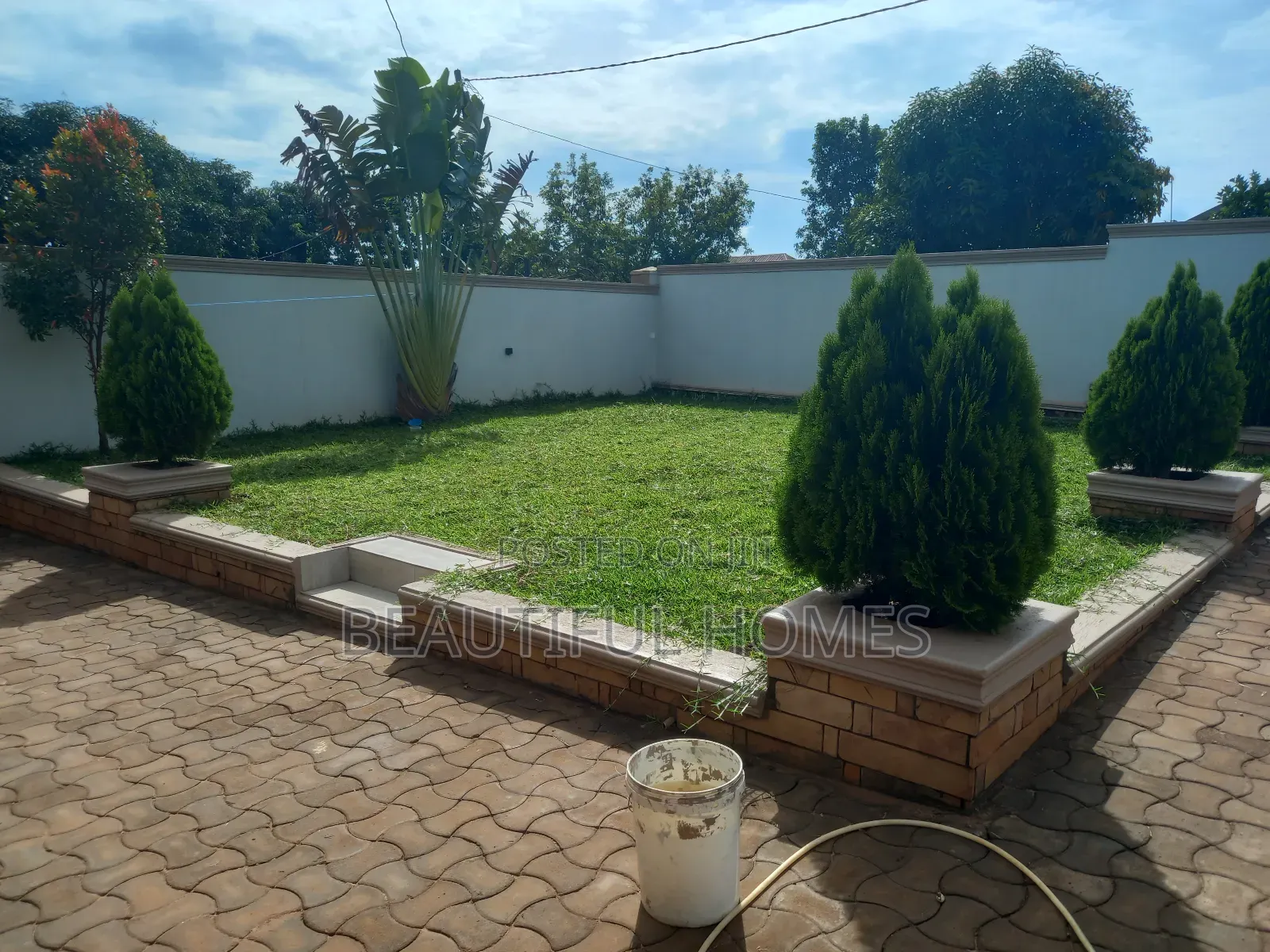 Furnished 4bdrm Bungalow in Kirinya Kampala, Kira for sale in Kira