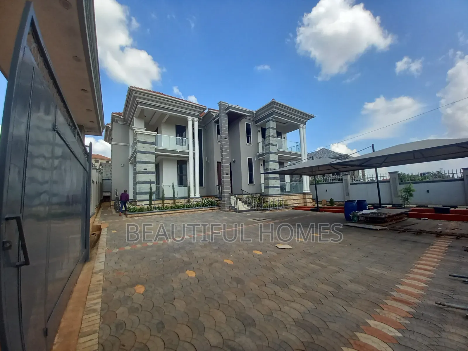 Furnished 6bdrm Mansion in Kira, Central Division for sale in Central Division