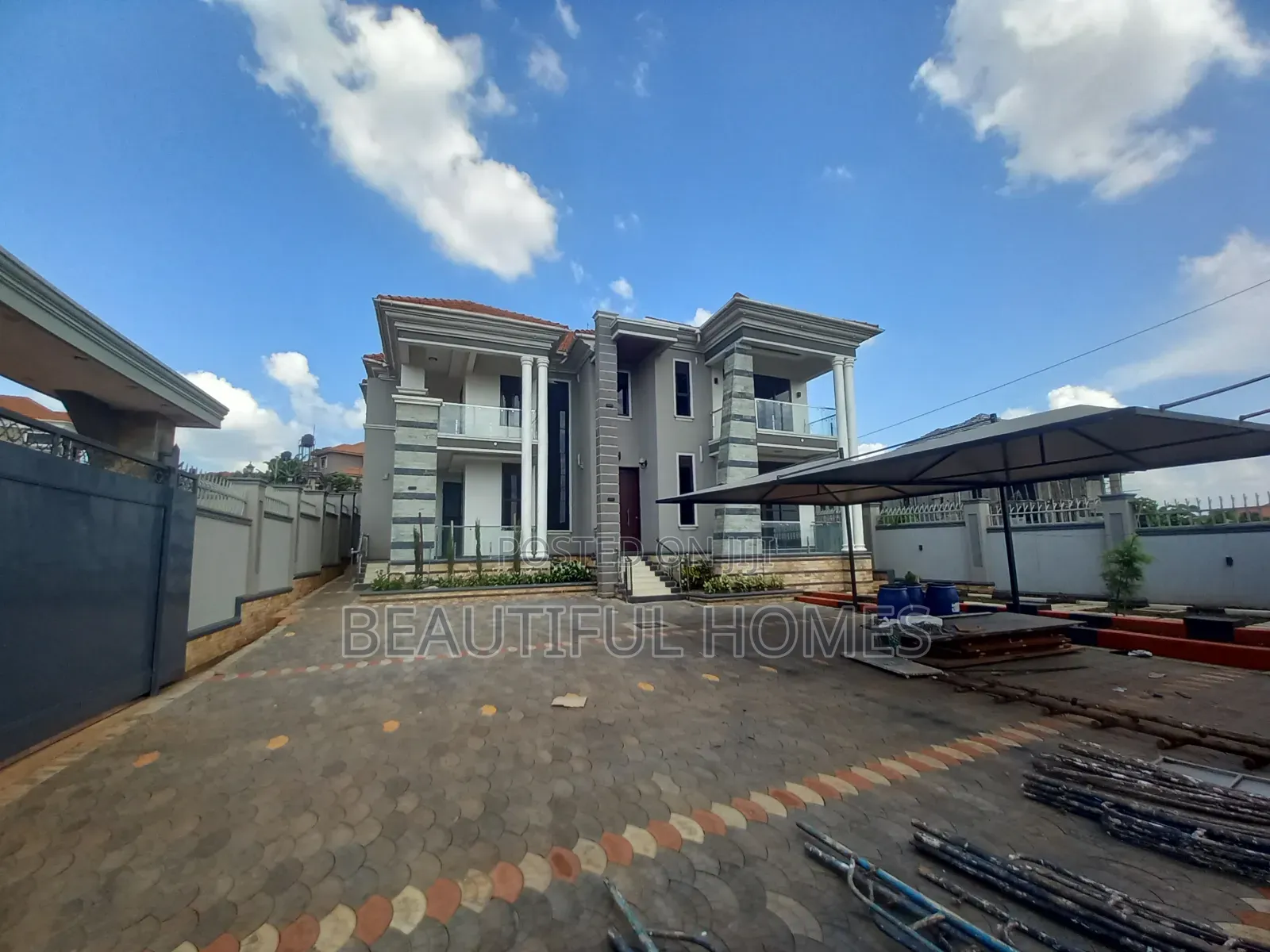Furnished 6bdrm Duplex in Kira, Central Division for sale in Central Division