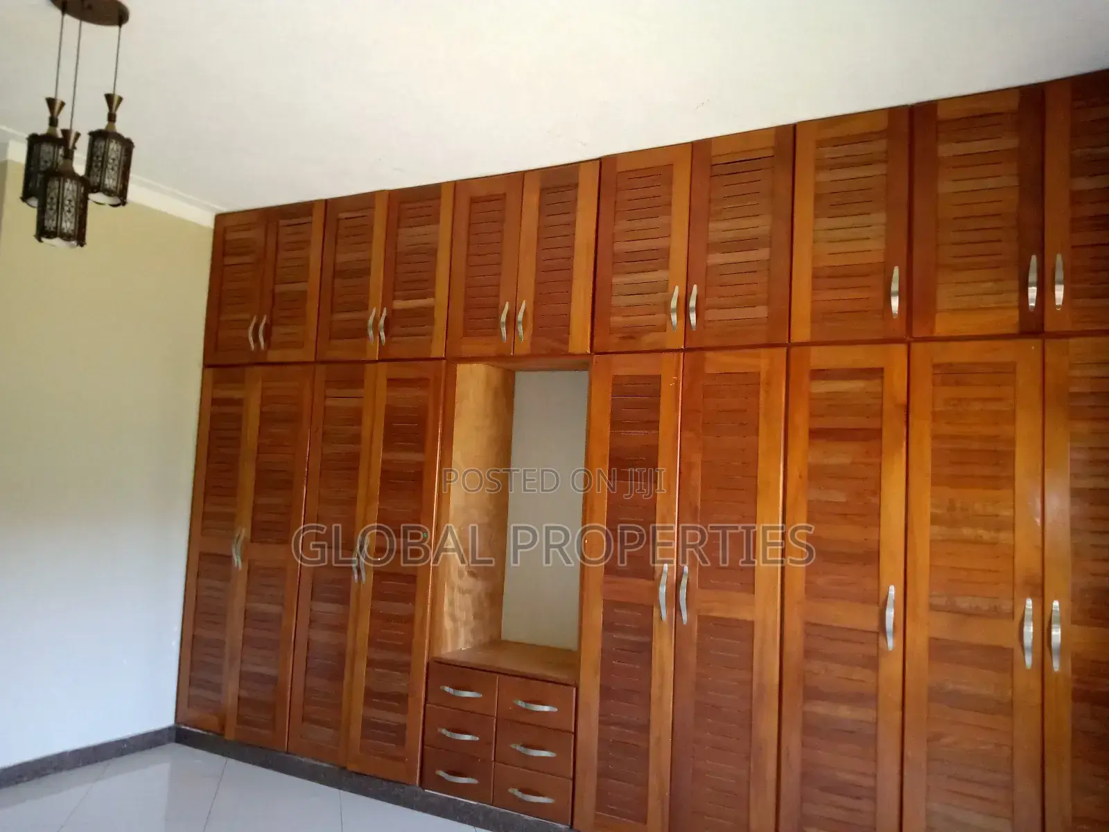 3bdrm Duplex in Najjera Buwate Rd, Central Division for rent in Central Division