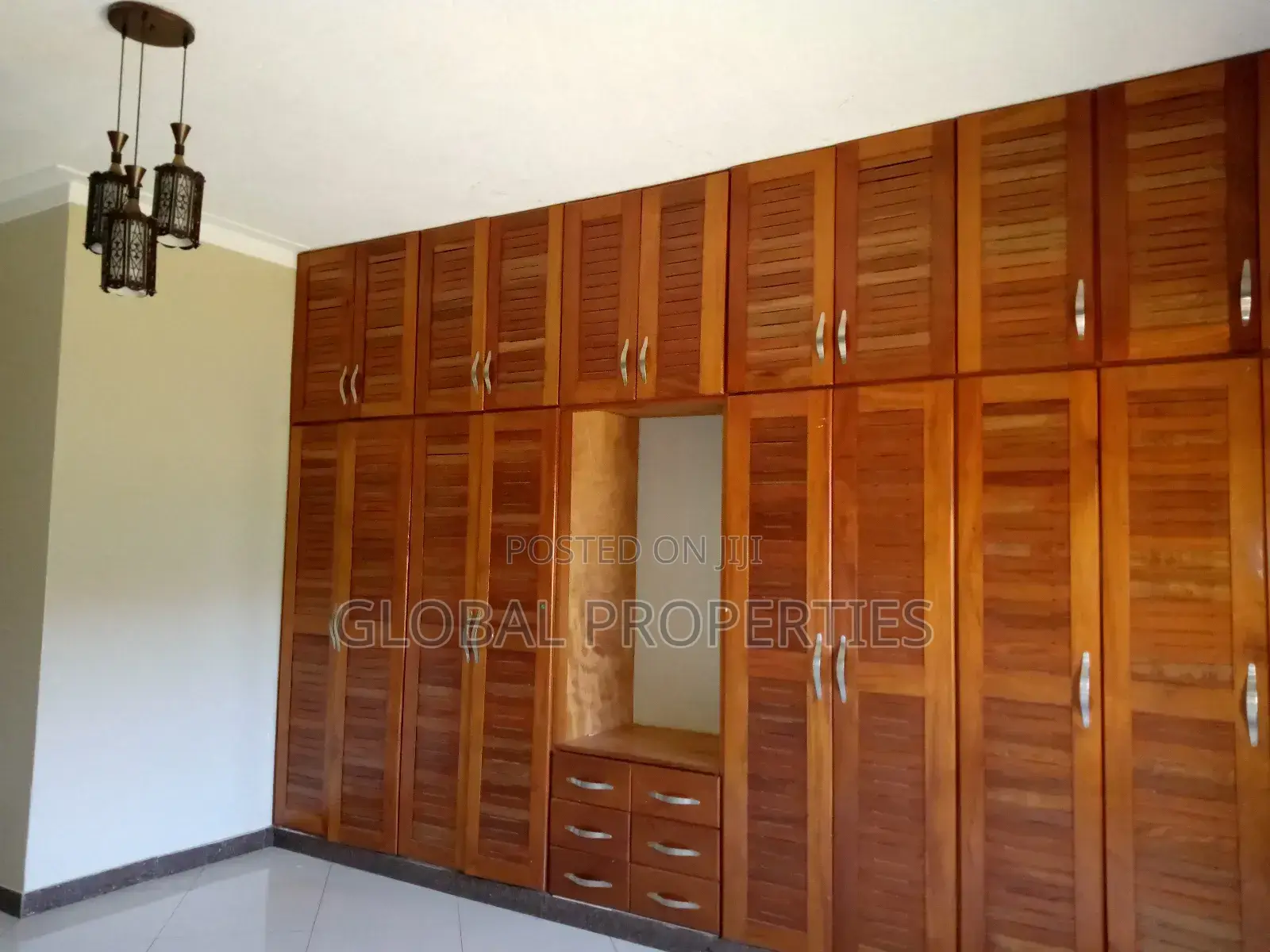 3bdrm Duplex in Najjera Buwate Rd, Central Division for rent in Central Division