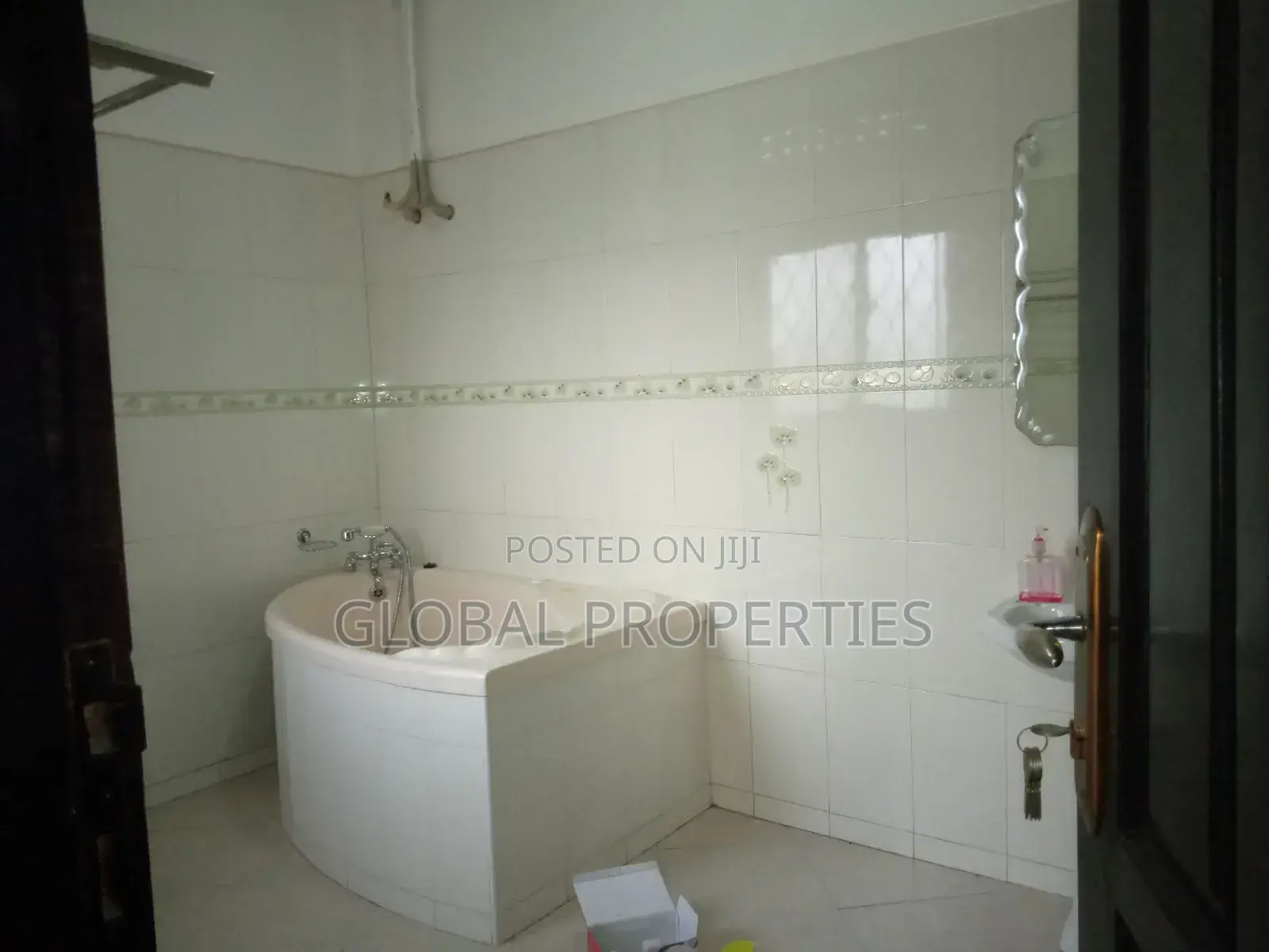 2bdrm Apartment in Naalya Estate, Central Division for rent in Central Division