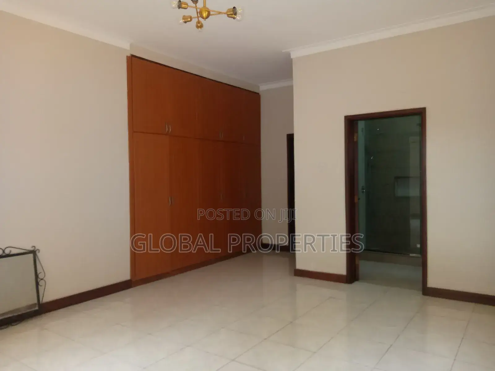 2bdrm Bungalow in Nsawo Estate, Central Division for rent in Central Division