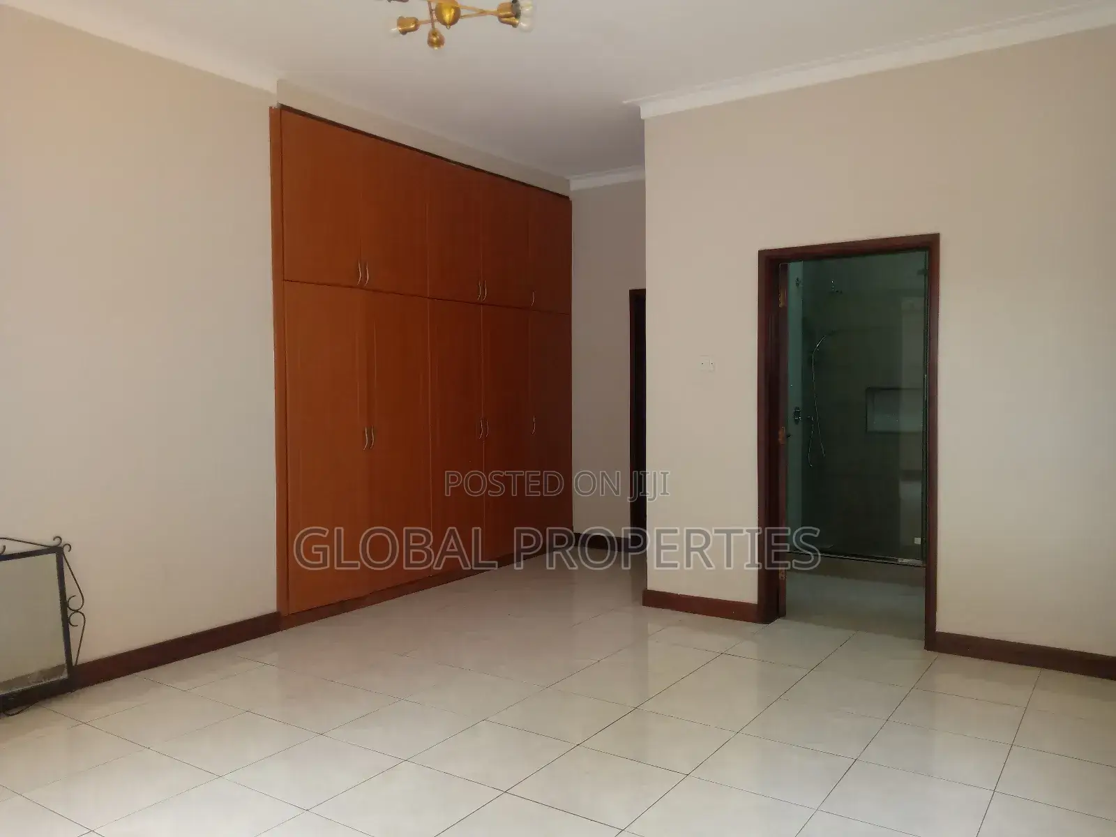 2bdrm Bungalow in Nsawo Estate, Central Division for rent in Central Division