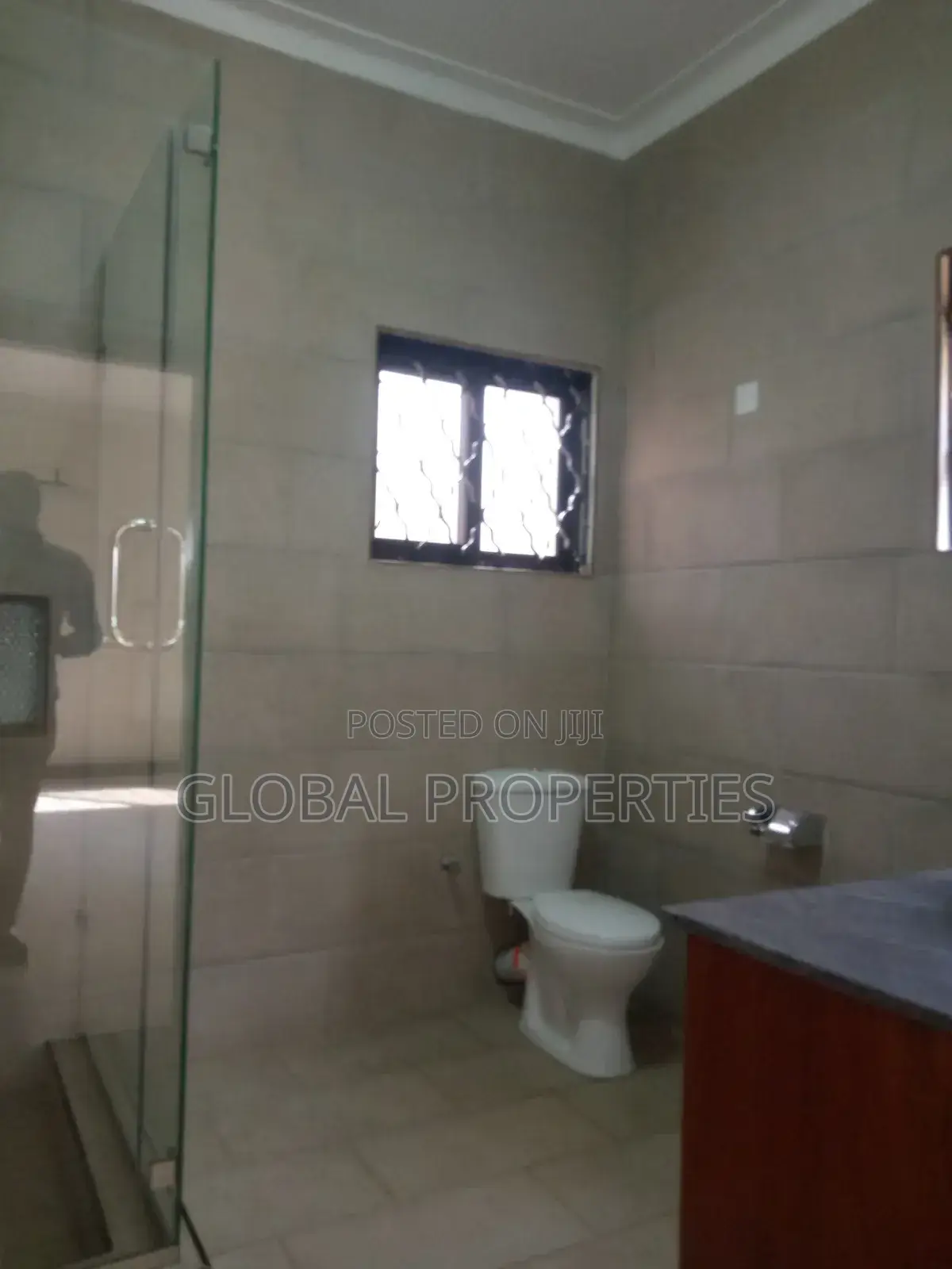 2bdrm Bungalow in Nsawo Estate, Central Division for rent in Central Division