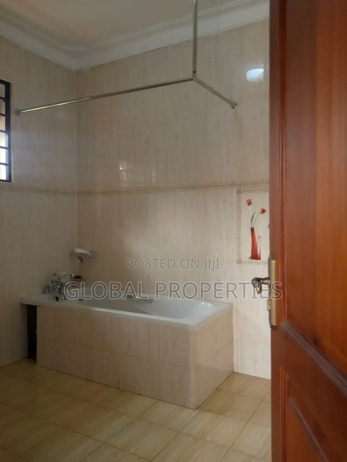 2bdrm Bungalow in Kyaliwajala Kira Rd, Central Division for rent in Central Division