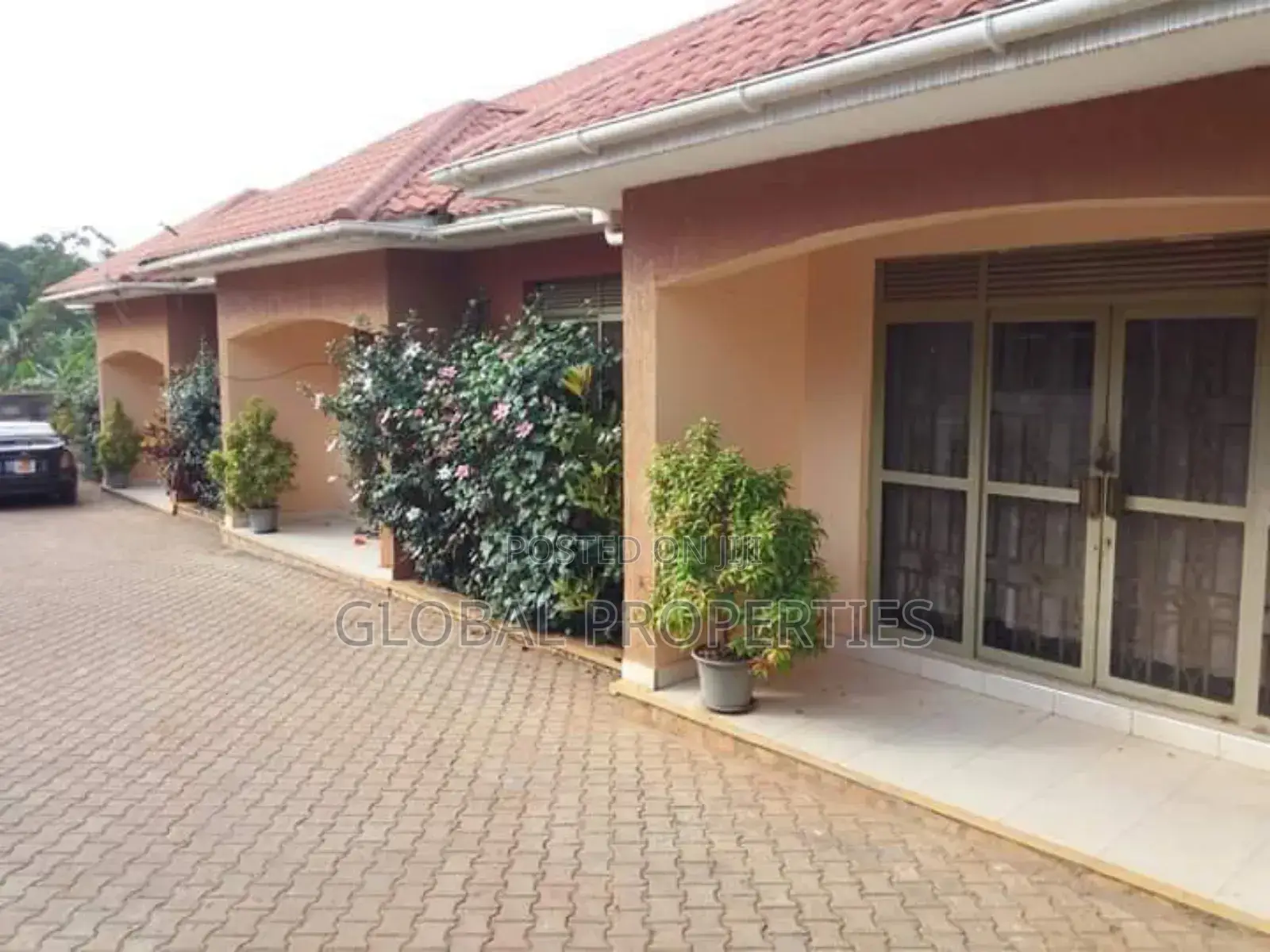 1bdrm Bungalow in Namugongo Mbalwa Rd, Central Division for rent in Central Division
