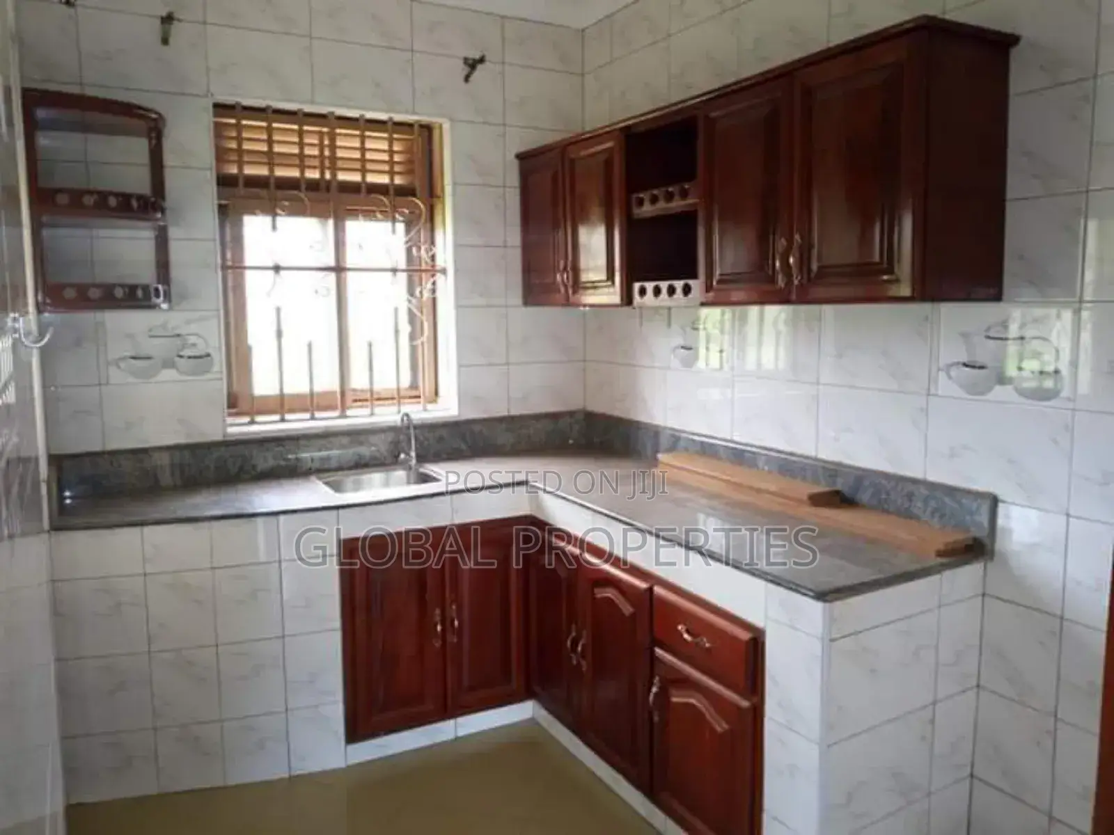 1bdrm Bungalow in Kira Estate, Central Division for rent in Central Division