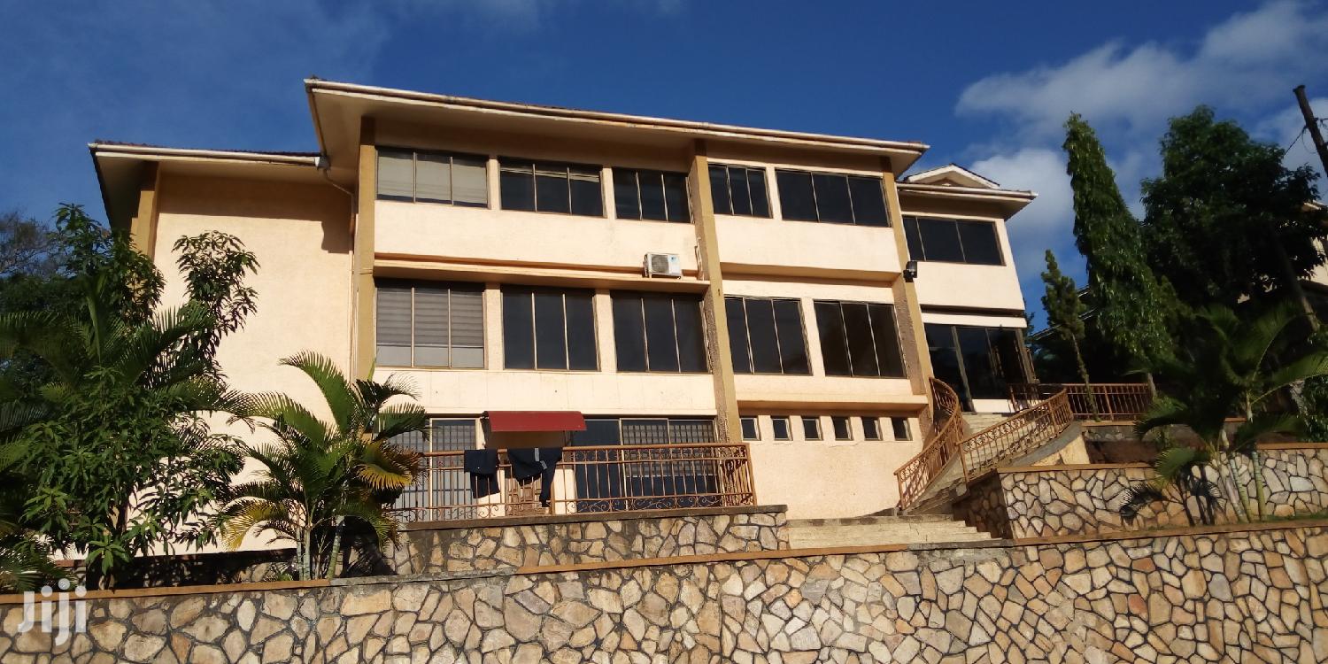 Building for Rent in Kololo in Kampala