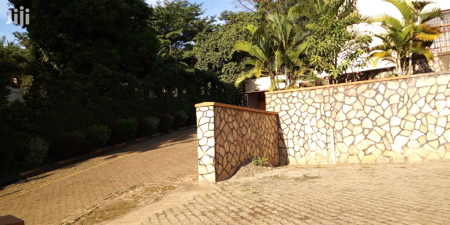 Building for Rent in Kololo in Kampala