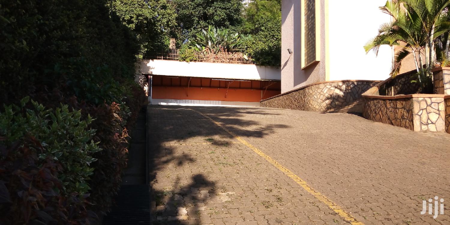Building for Rent in Kololo in Kampala