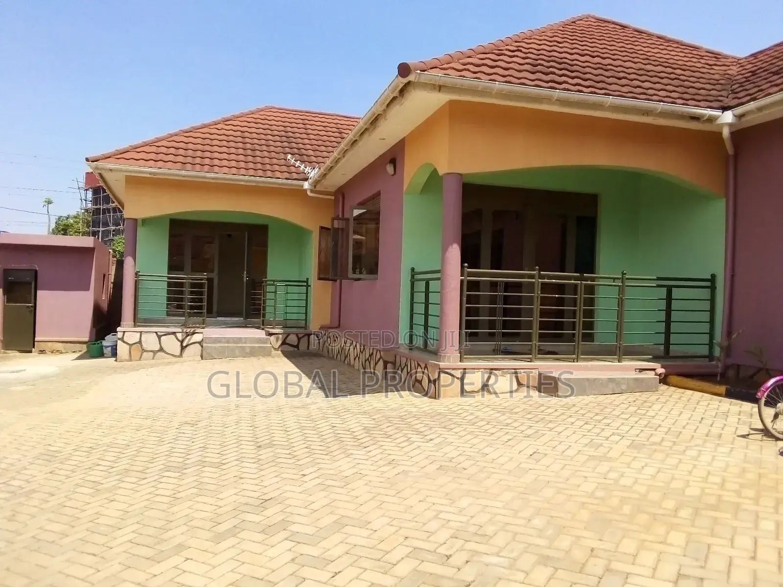 2bdrm Bungalow in Bweyogerere, Central Division for rent in Central Division