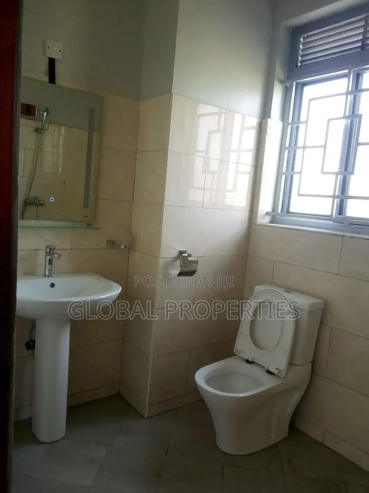 2bdrm Bungalow in Bweyogerere, Central Division for rent in Central Division