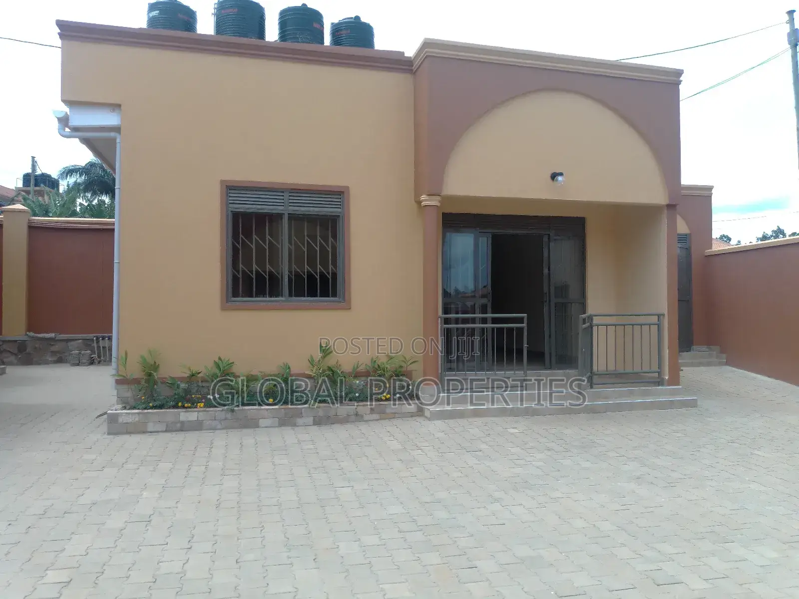 1bdrm Bungalow in Kira Estate, Central Division for rent in Central Division