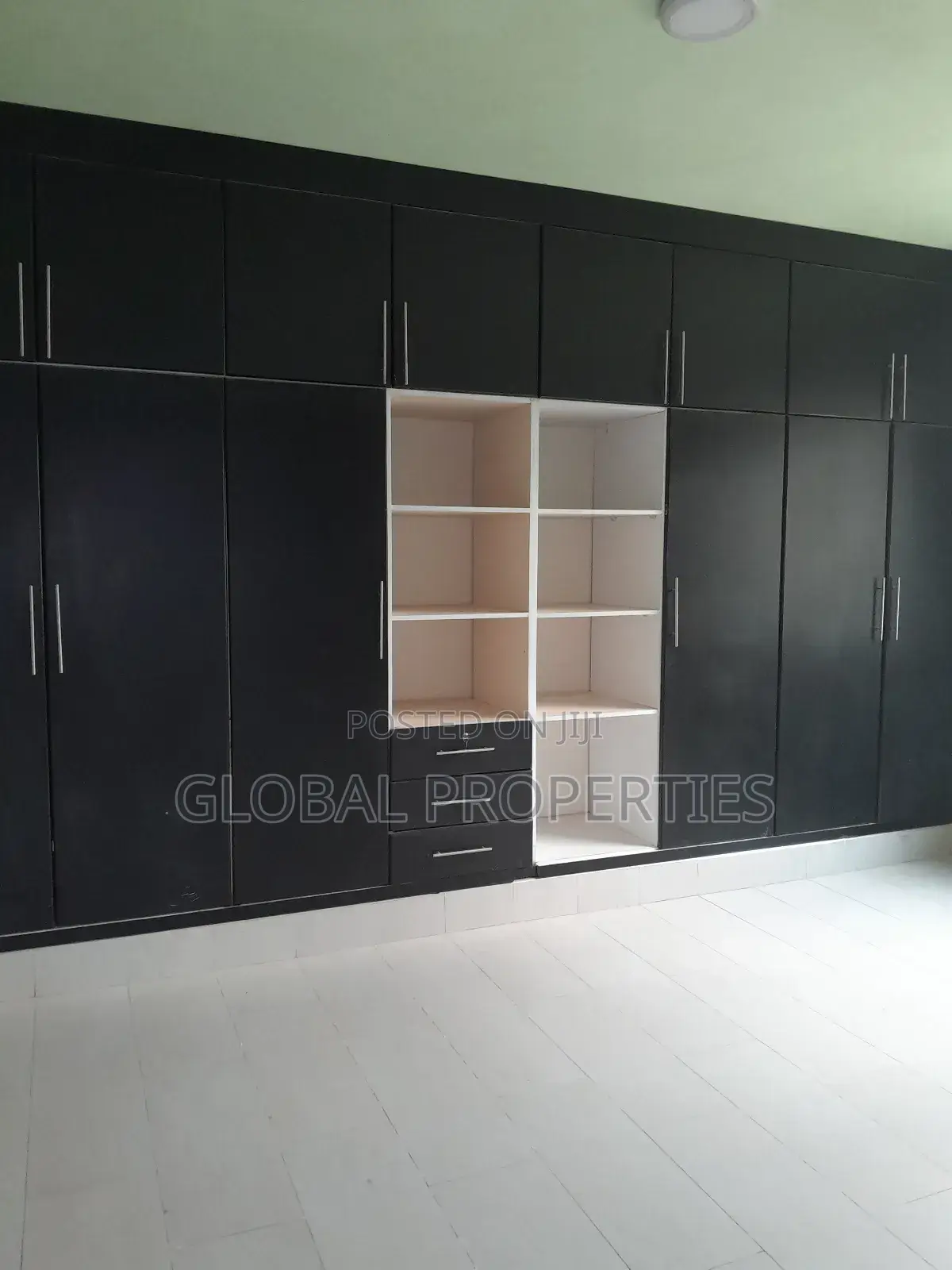 2bdrm Apartment in Naalya Estate, Central Division for rent in Central Division