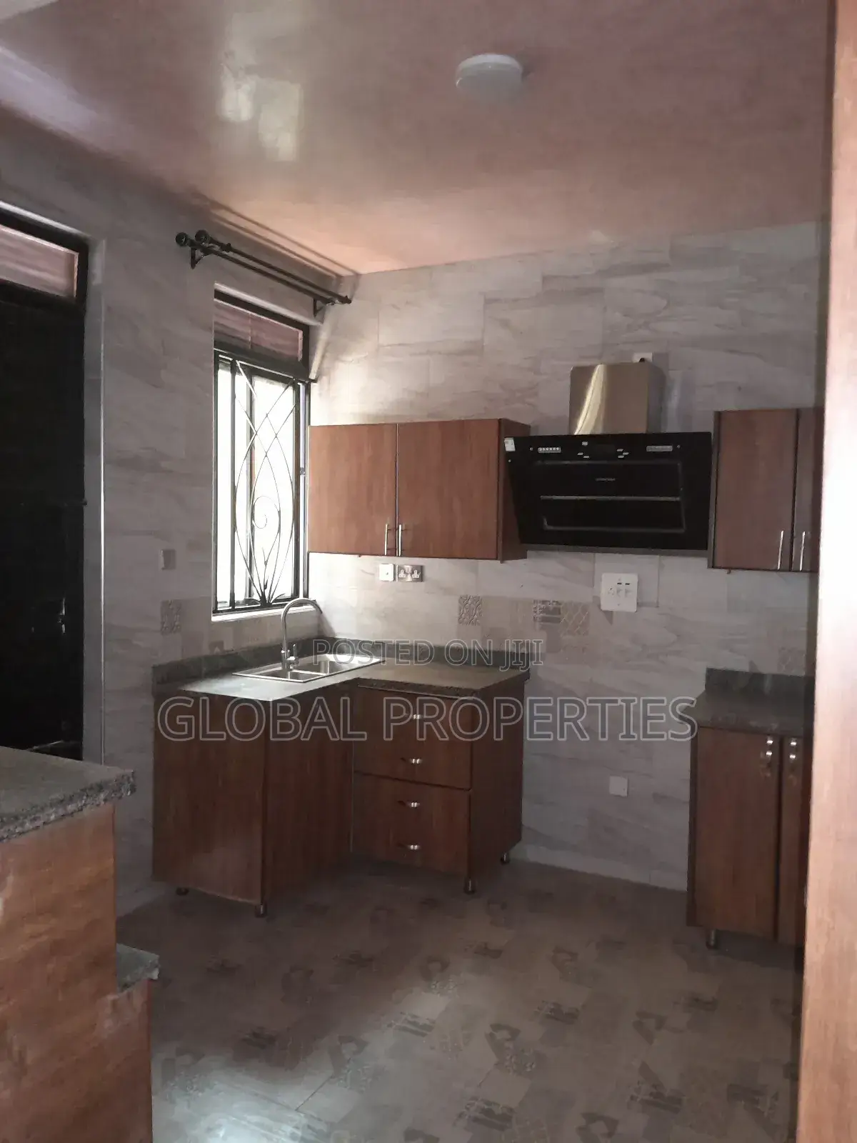 2bdrm Apartment in Naalya Estate, Central Division for rent in Central Division