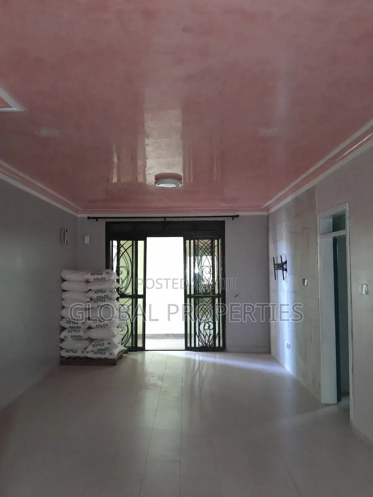 2bdrm Apartment in Naalya Estate, Central Division for rent in Central Division