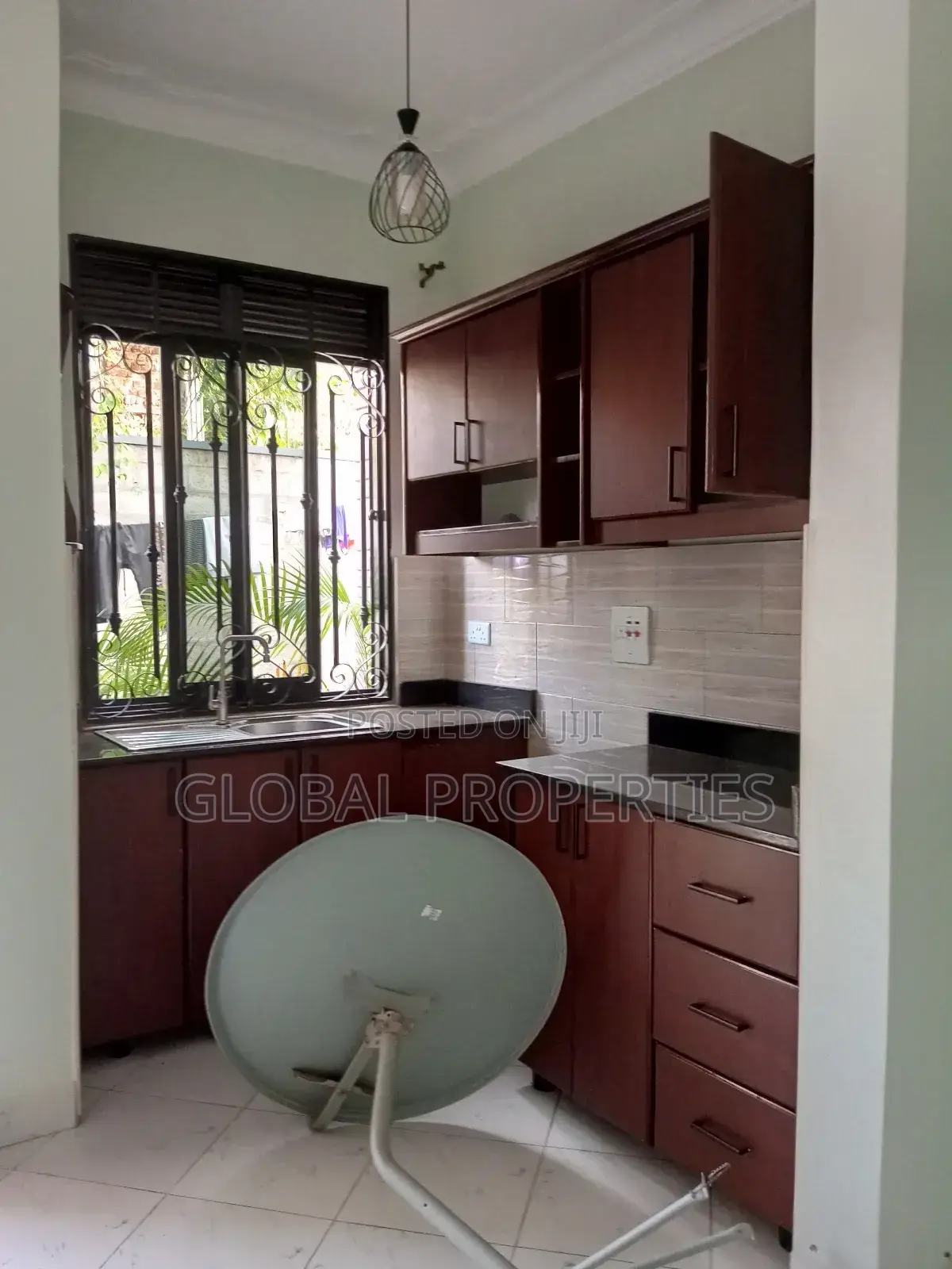 1bdrm Bungalow in Bweyogerere, Central Division for rent in Central Division