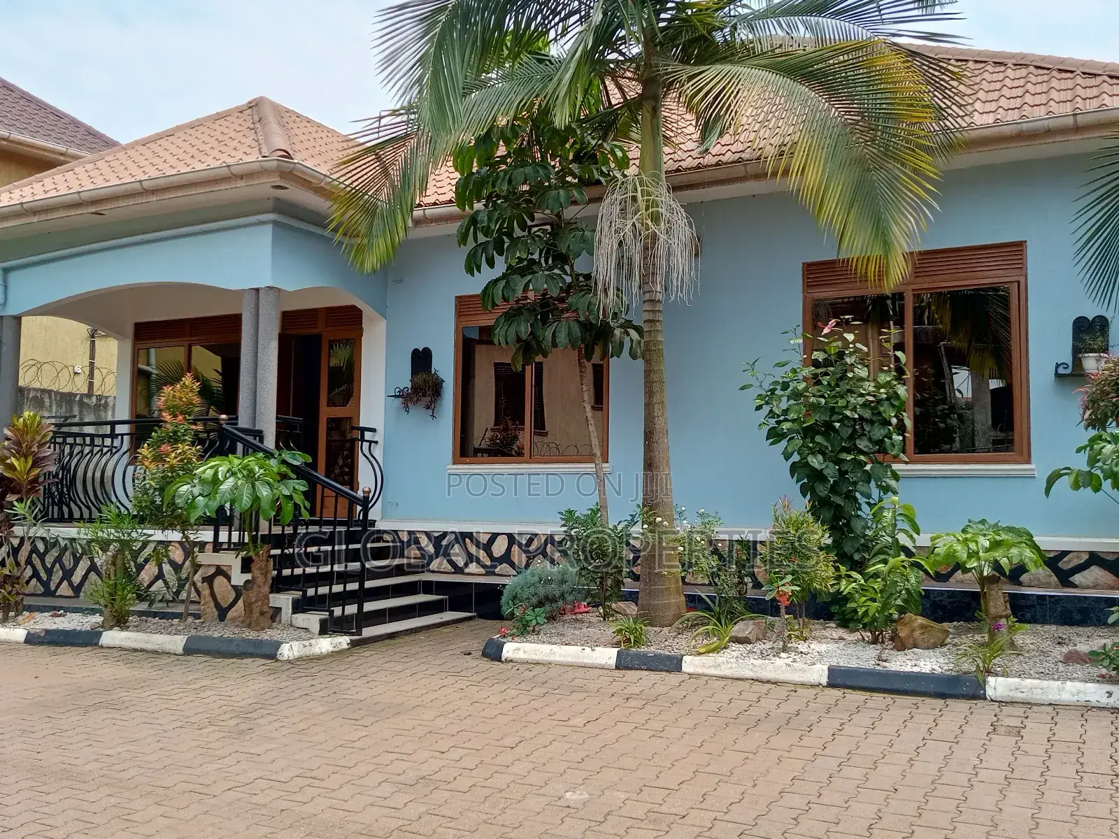 3bdrm Bungalow in Mbalwa Estate, Central Division for rent in Central Division